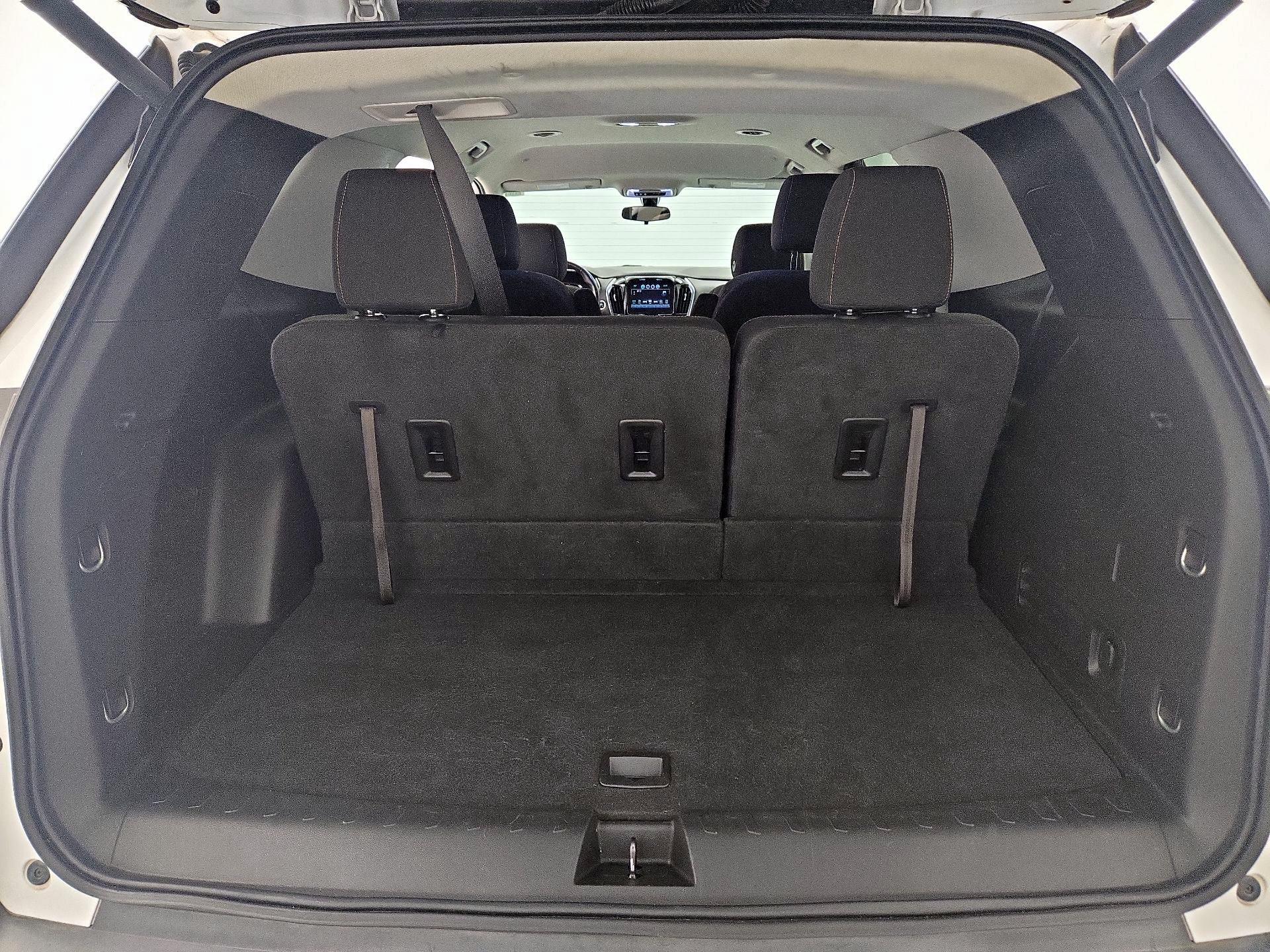 Thumbnail: 2019 Chevrolet Traverse - 19