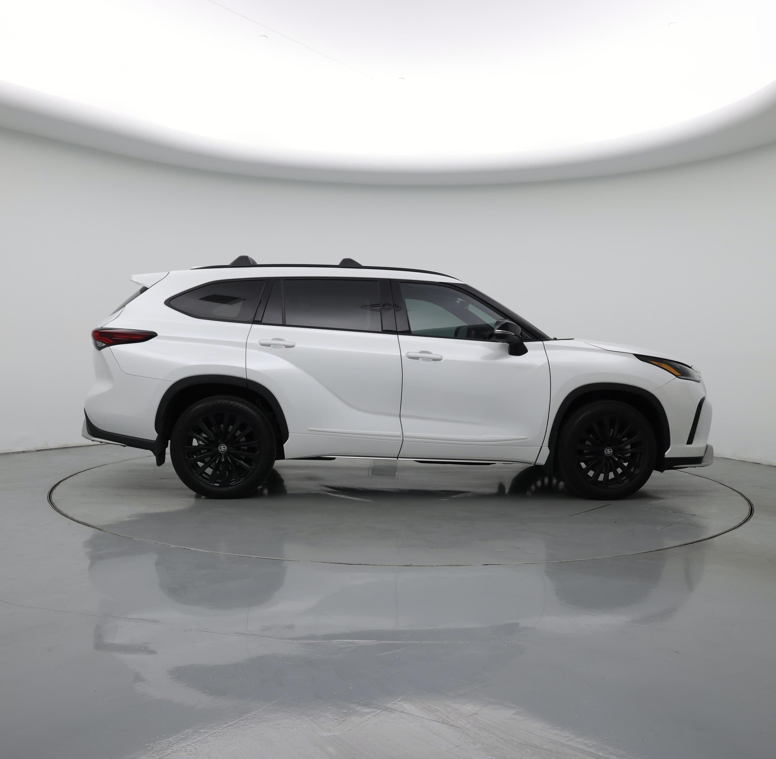 Thumbnail: 2026 Toyota Highlander - 7