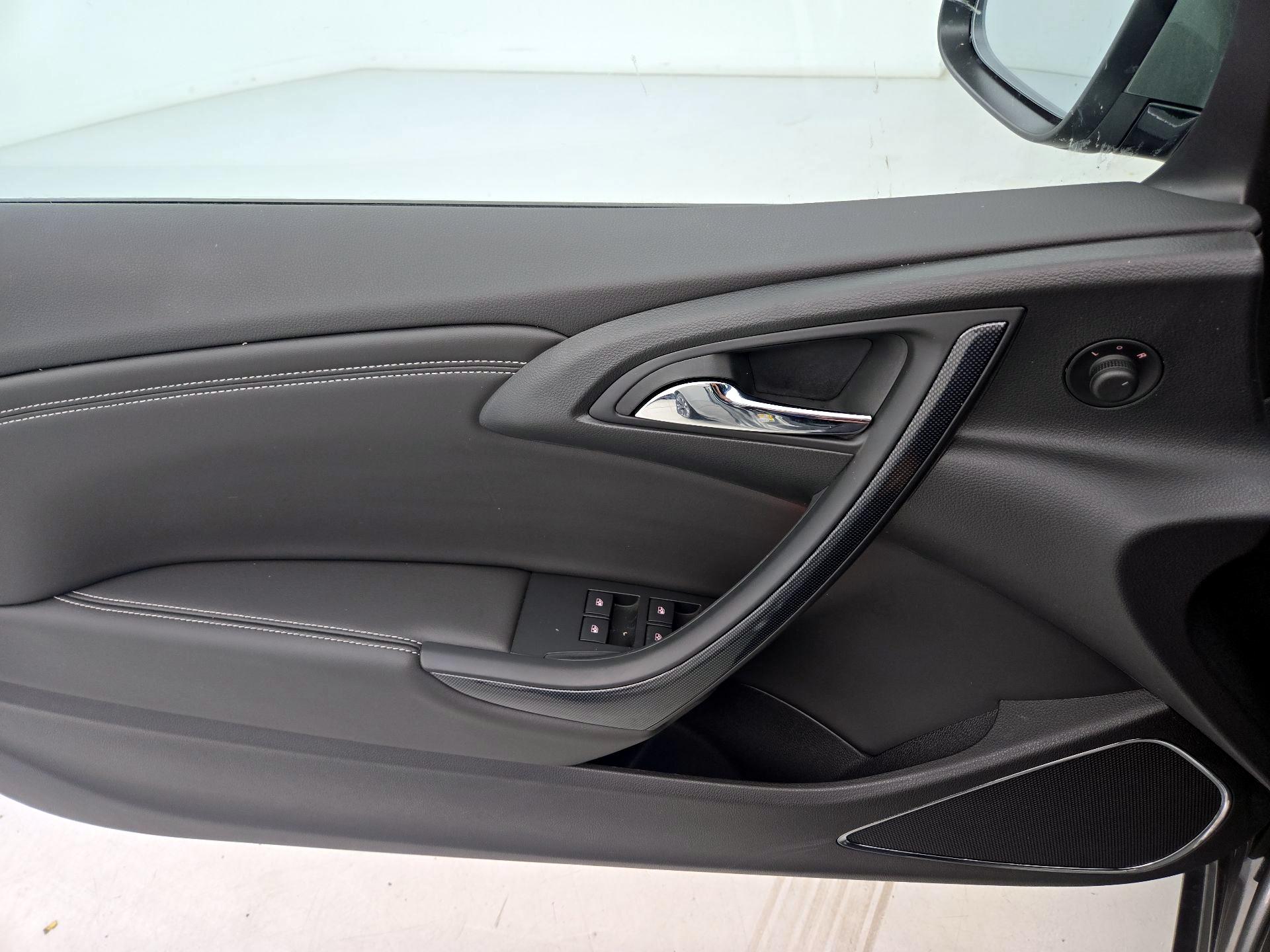 Thumbnail: 2019 Buick Cascada - 12