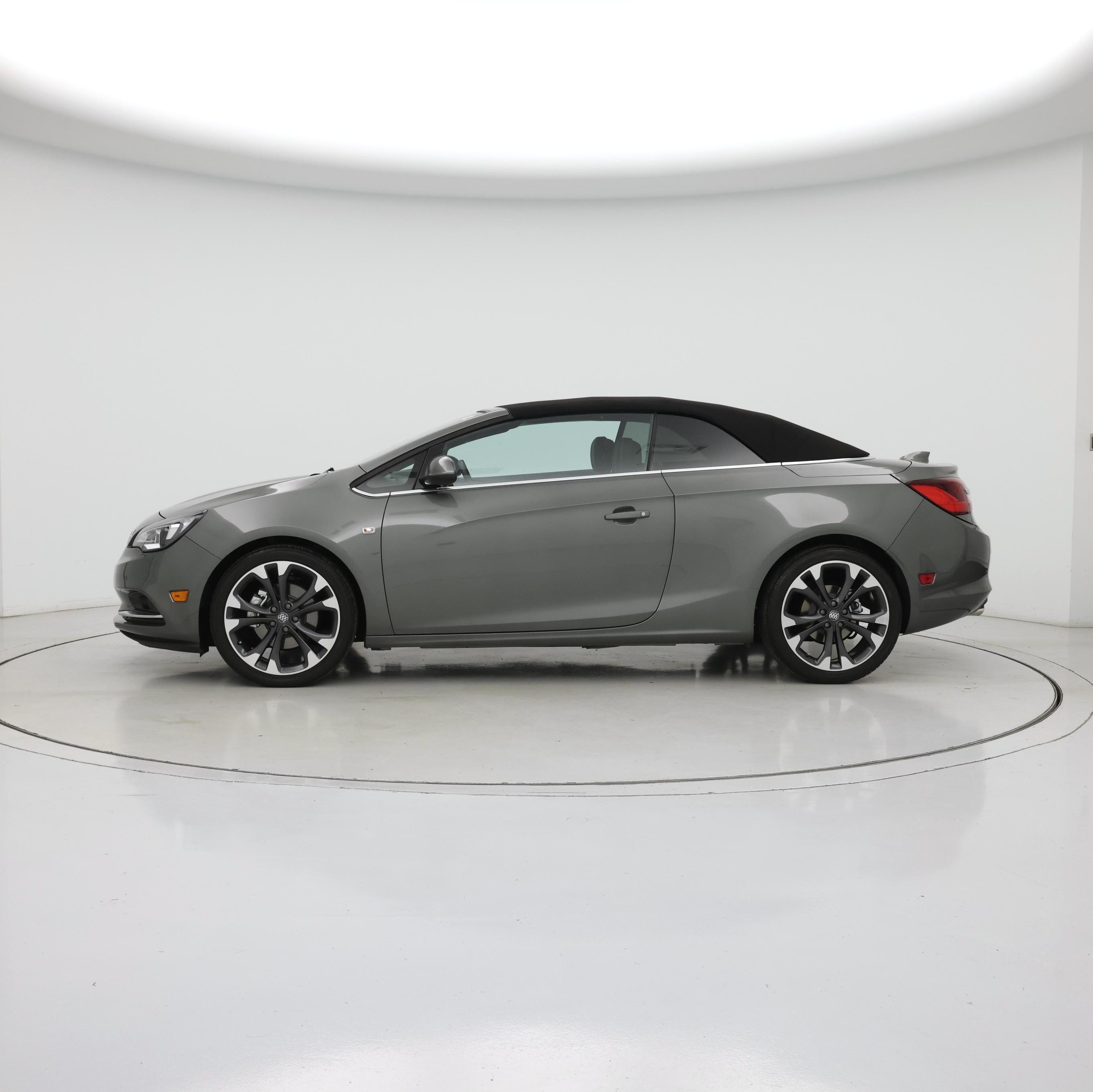 Thumbnail: 2019 Buick Cascada - 3