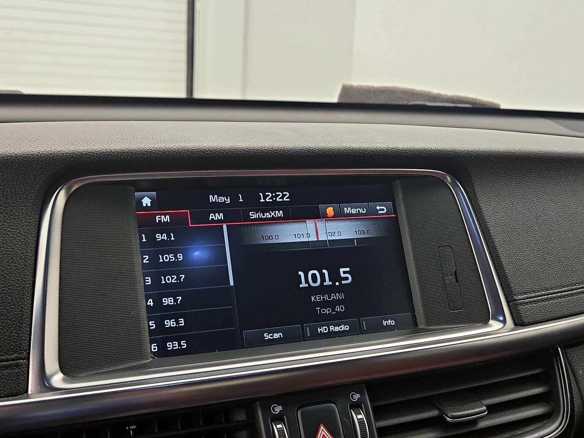 Thumbnail: 2017 Kia Optima - 14