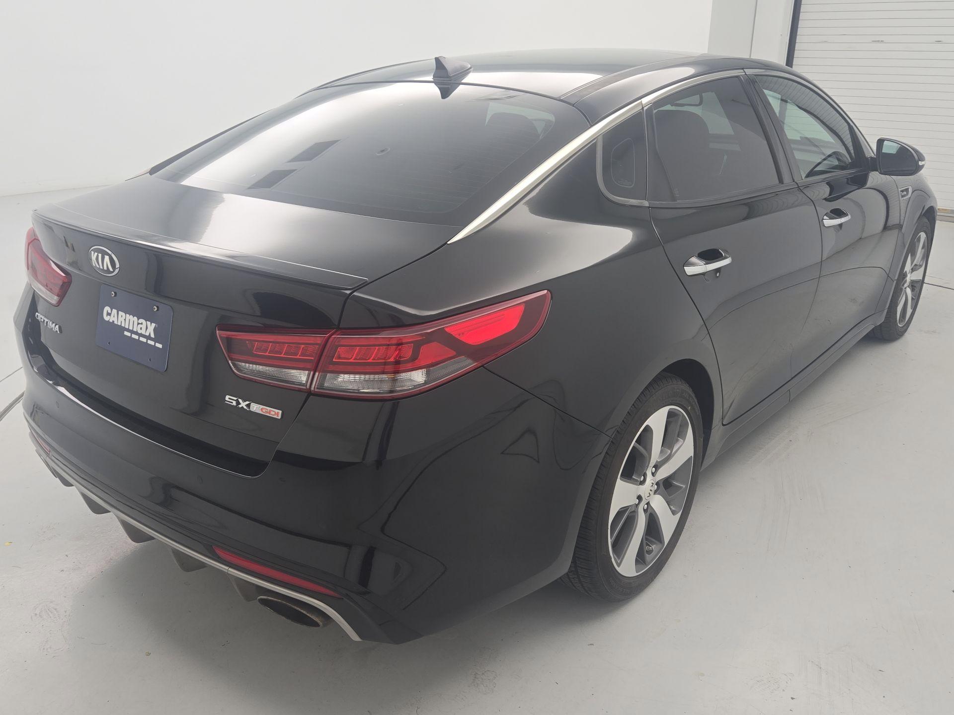 Thumbnail: 2017 Kia Optima - 5