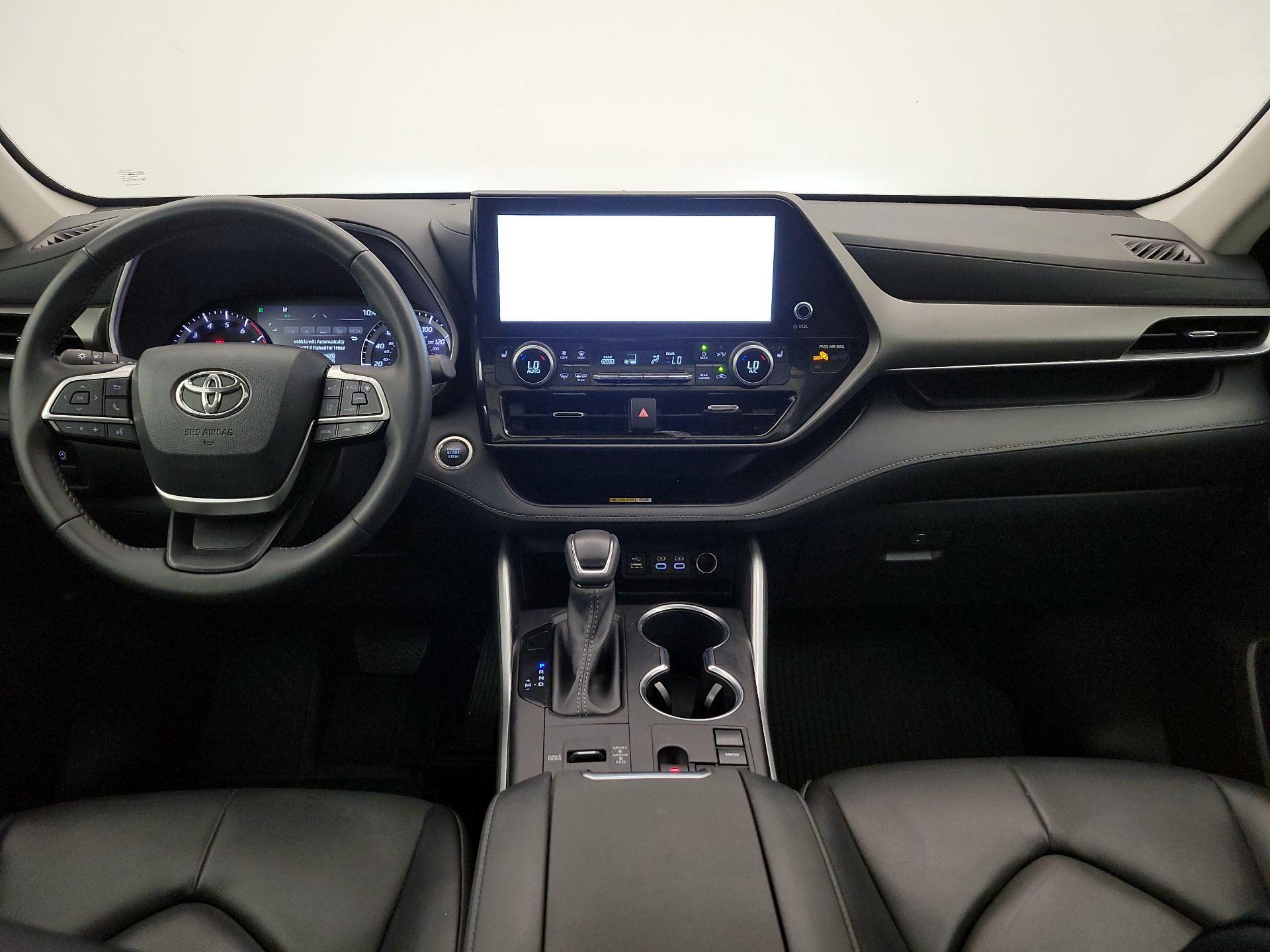 Thumbnail: 2024 Toyota Highlander - 9