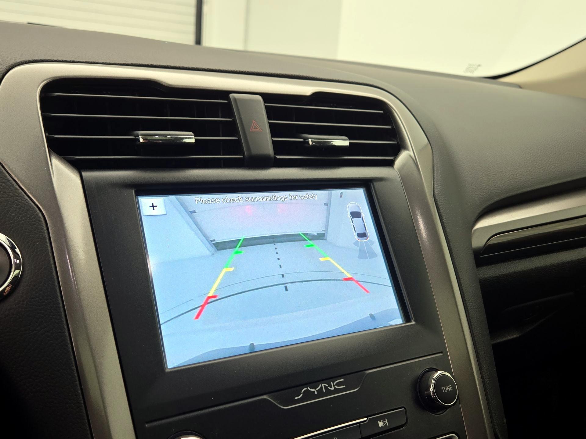 Thumbnail: 2019 Ford Fusion - 15