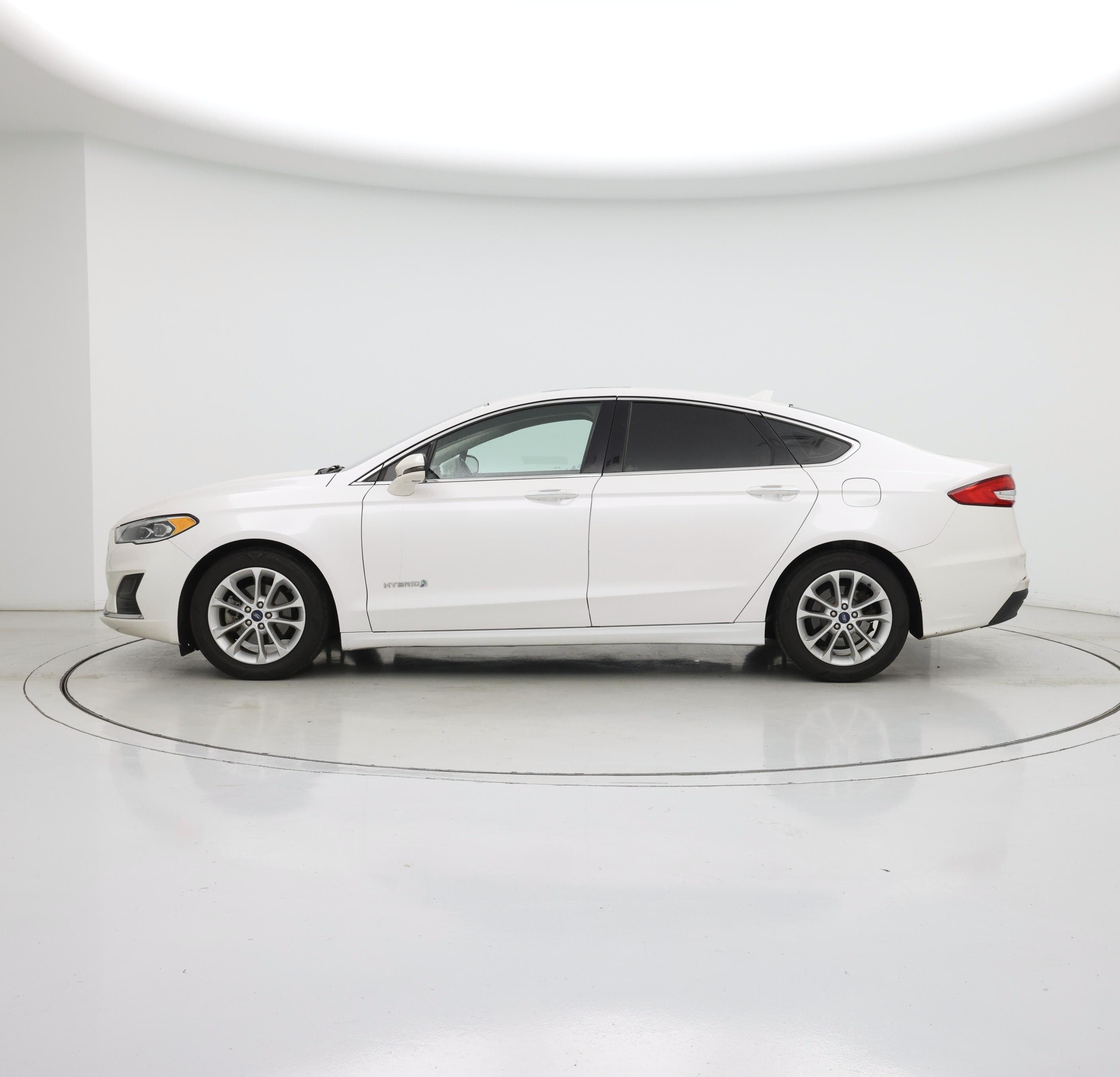 Thumbnail: 2019 Ford Fusion - 3