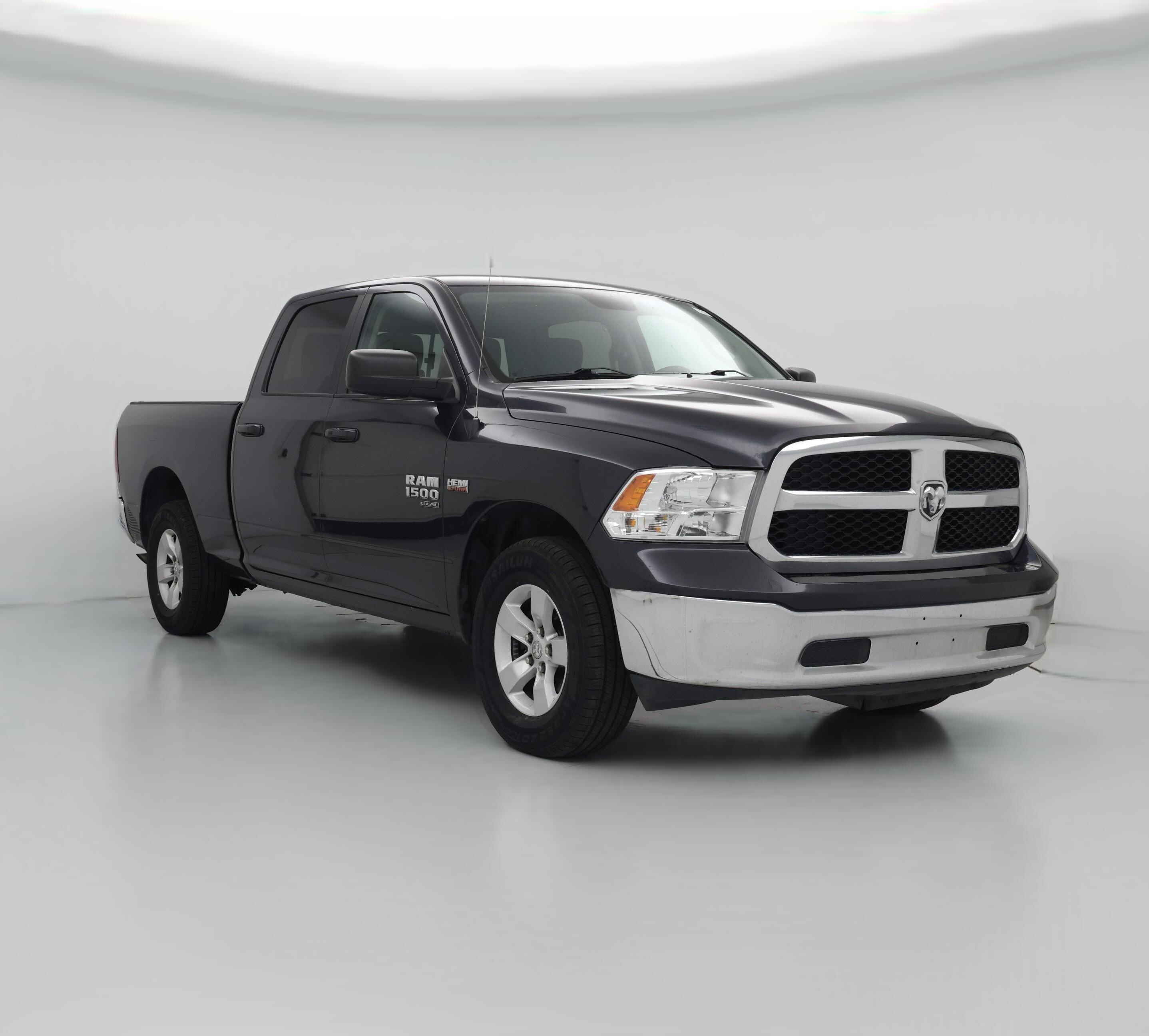 Thumbnail: 2020 RAM 1500 Classic - 1