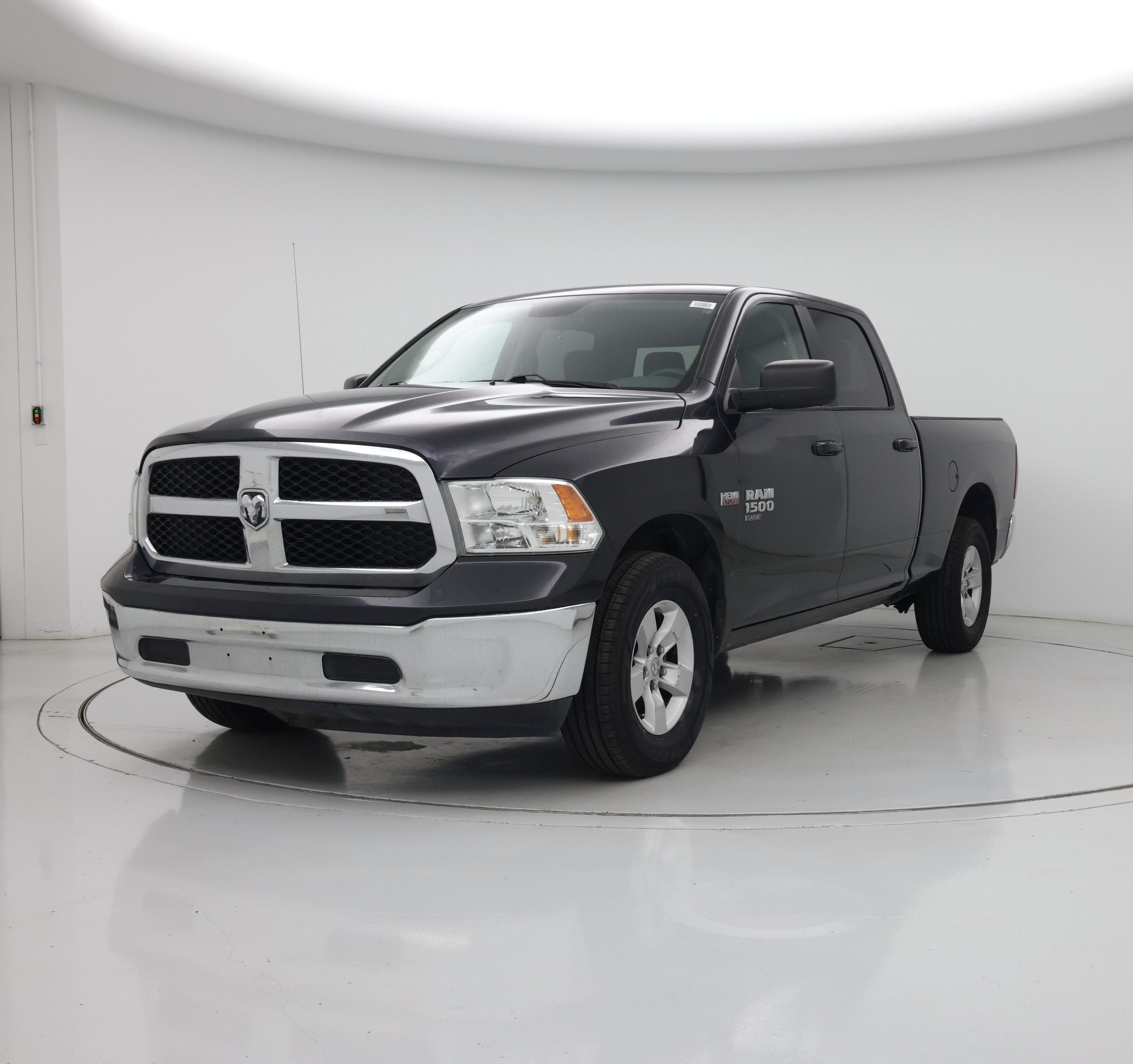 Thumbnail: 2020 RAM 1500 Classic - 4