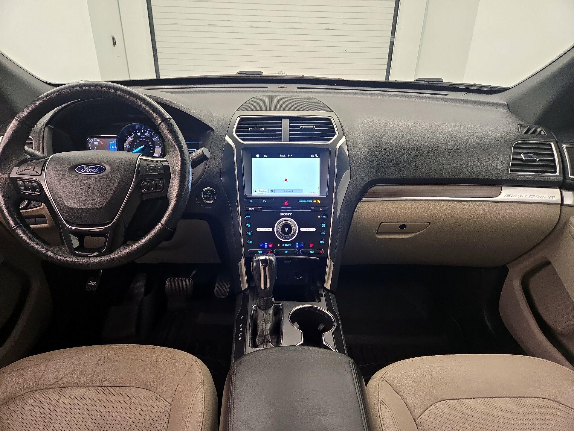 Thumbnail: 2018 Ford Explorer - 9