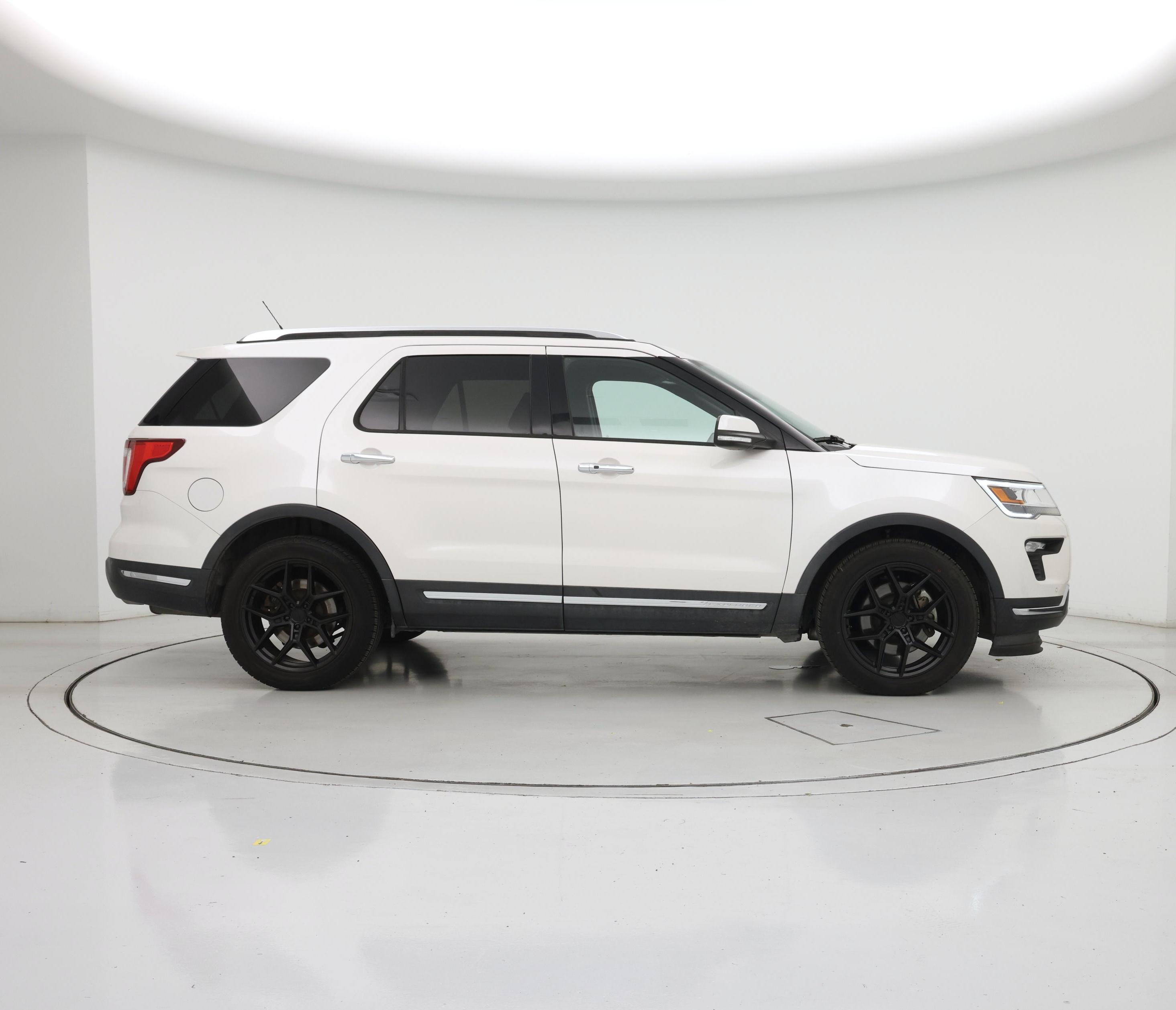 Thumbnail: 2018 Ford Explorer - 7