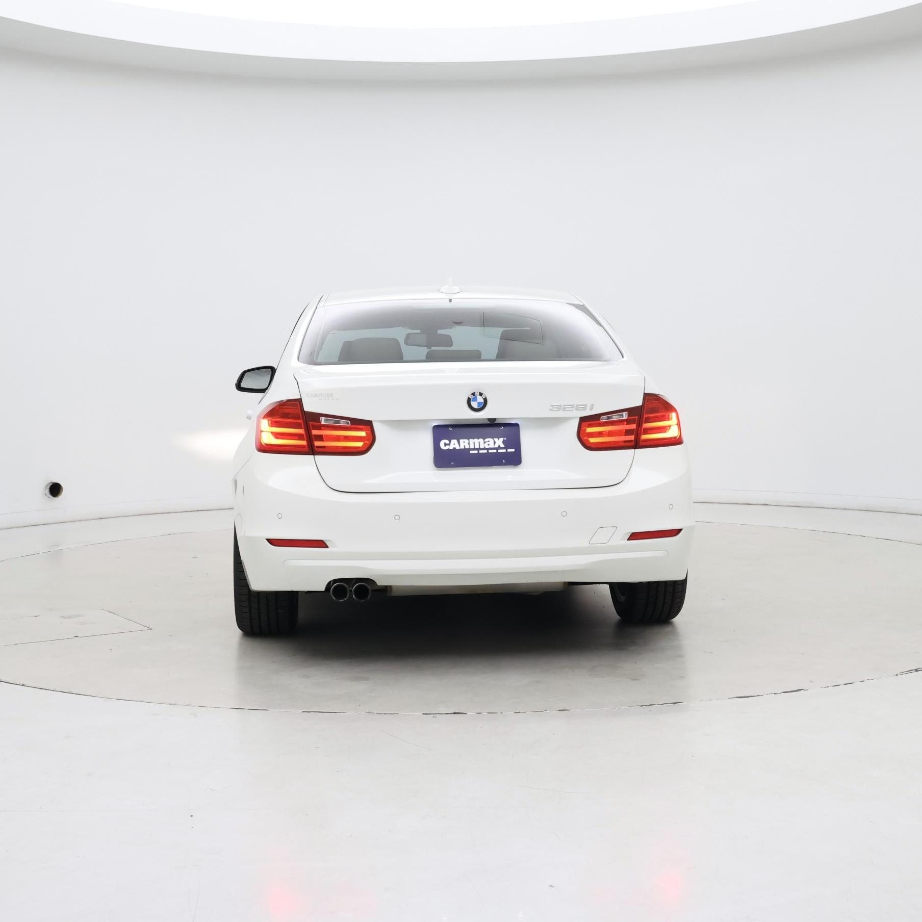 Thumbnail: 2015 BMW 3 Series - 6