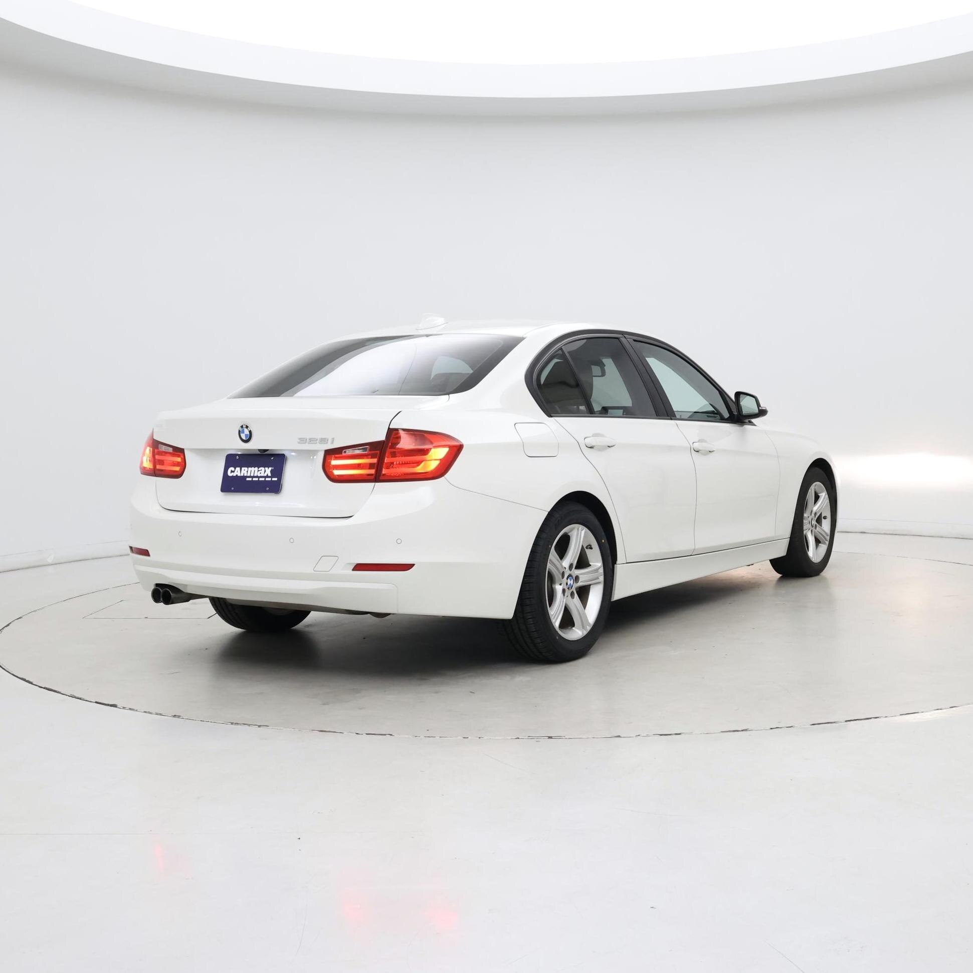 Thumbnail: 2015 BMW 3 Series - 8