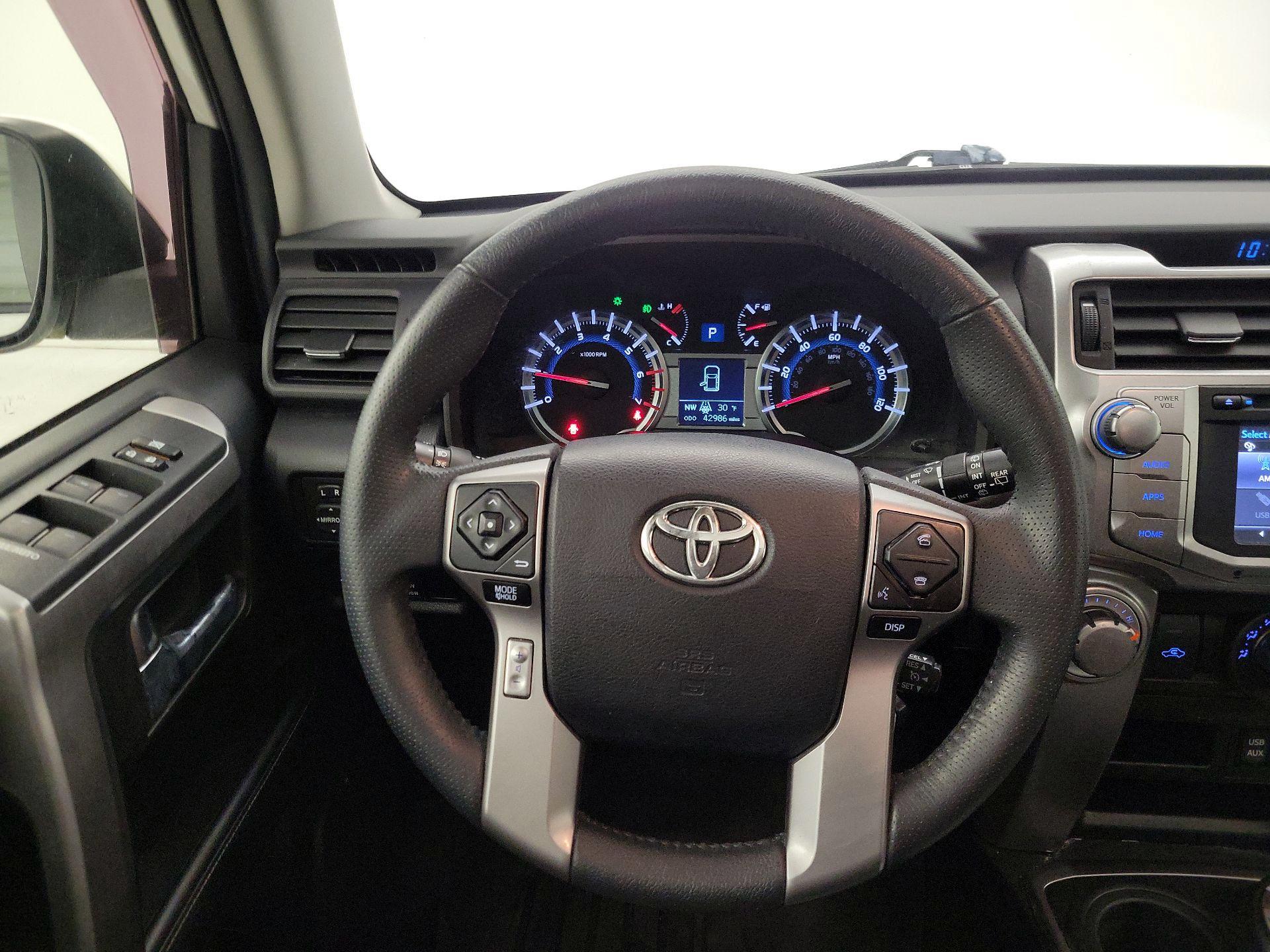 Thumbnail: 2019 Toyota 4Runner - 10