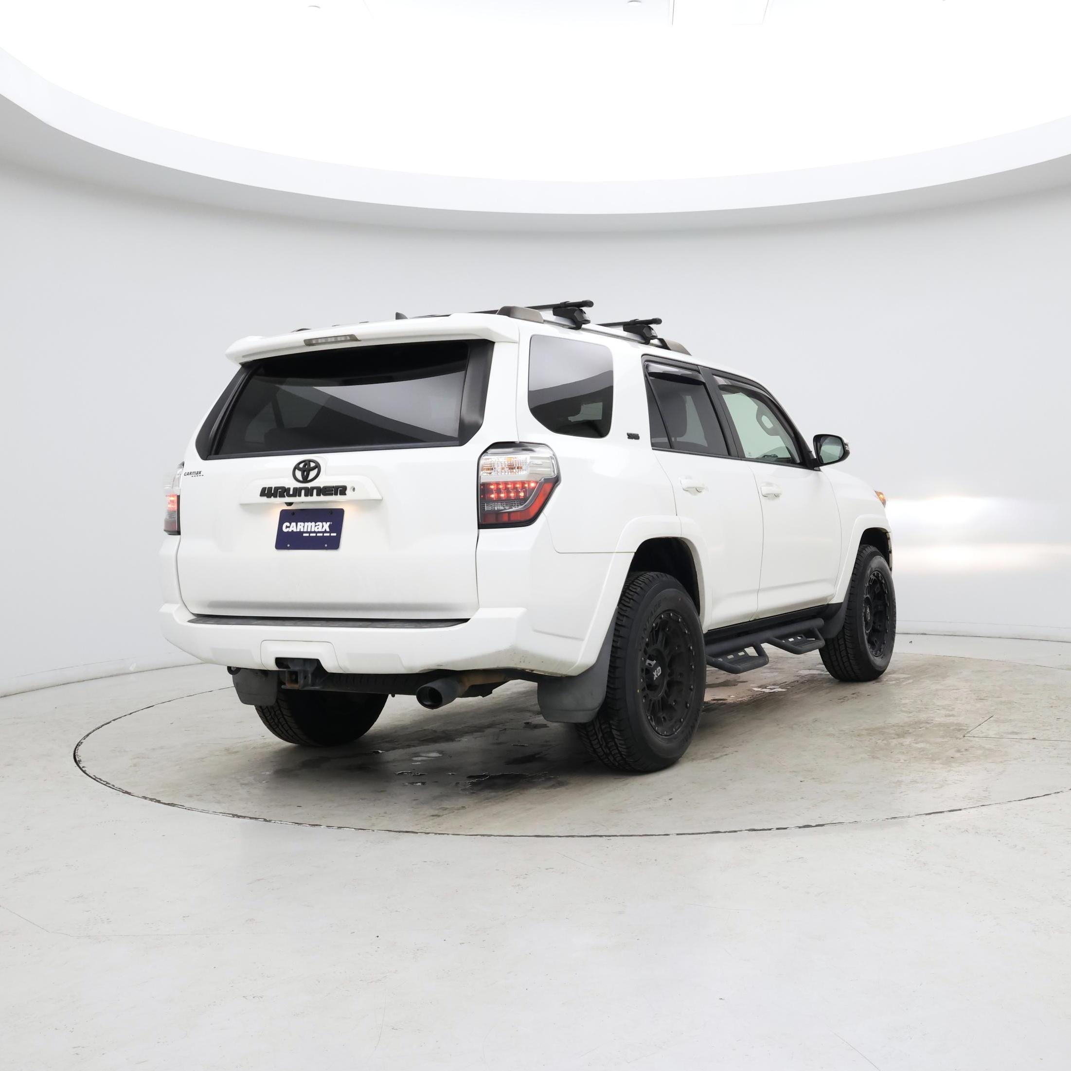 Thumbnail: 2019 Toyota 4Runner - 8