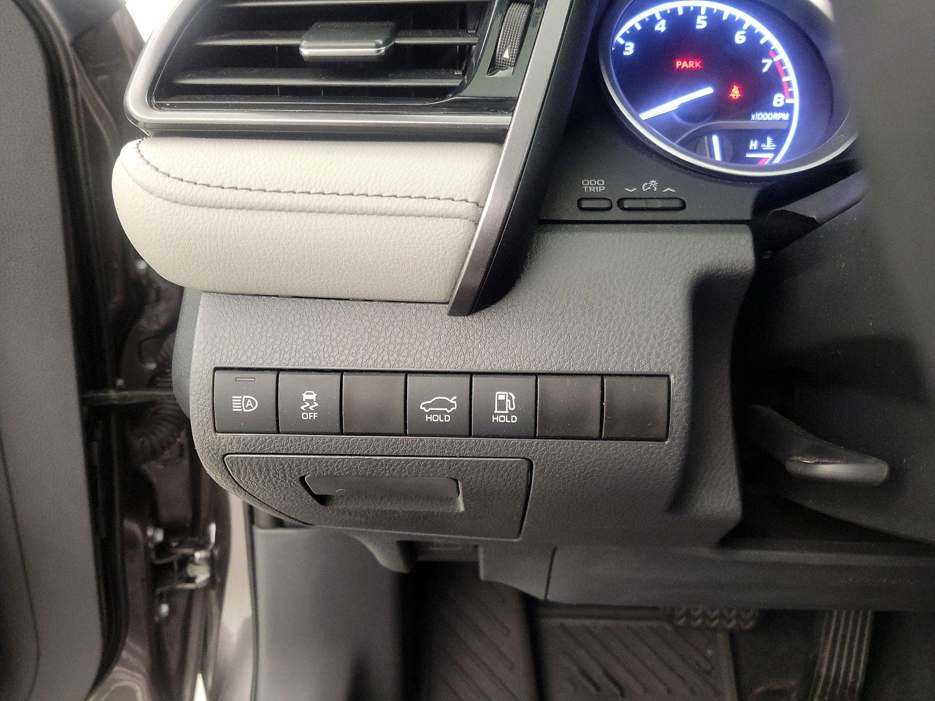 Thumbnail: 2023 Toyota Camry - 13