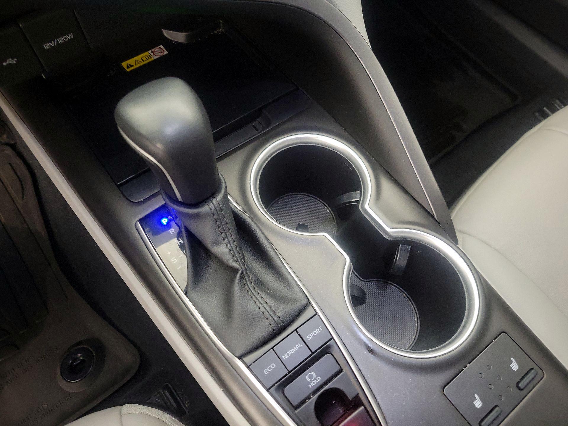 Thumbnail: 2023 Toyota Camry - 17