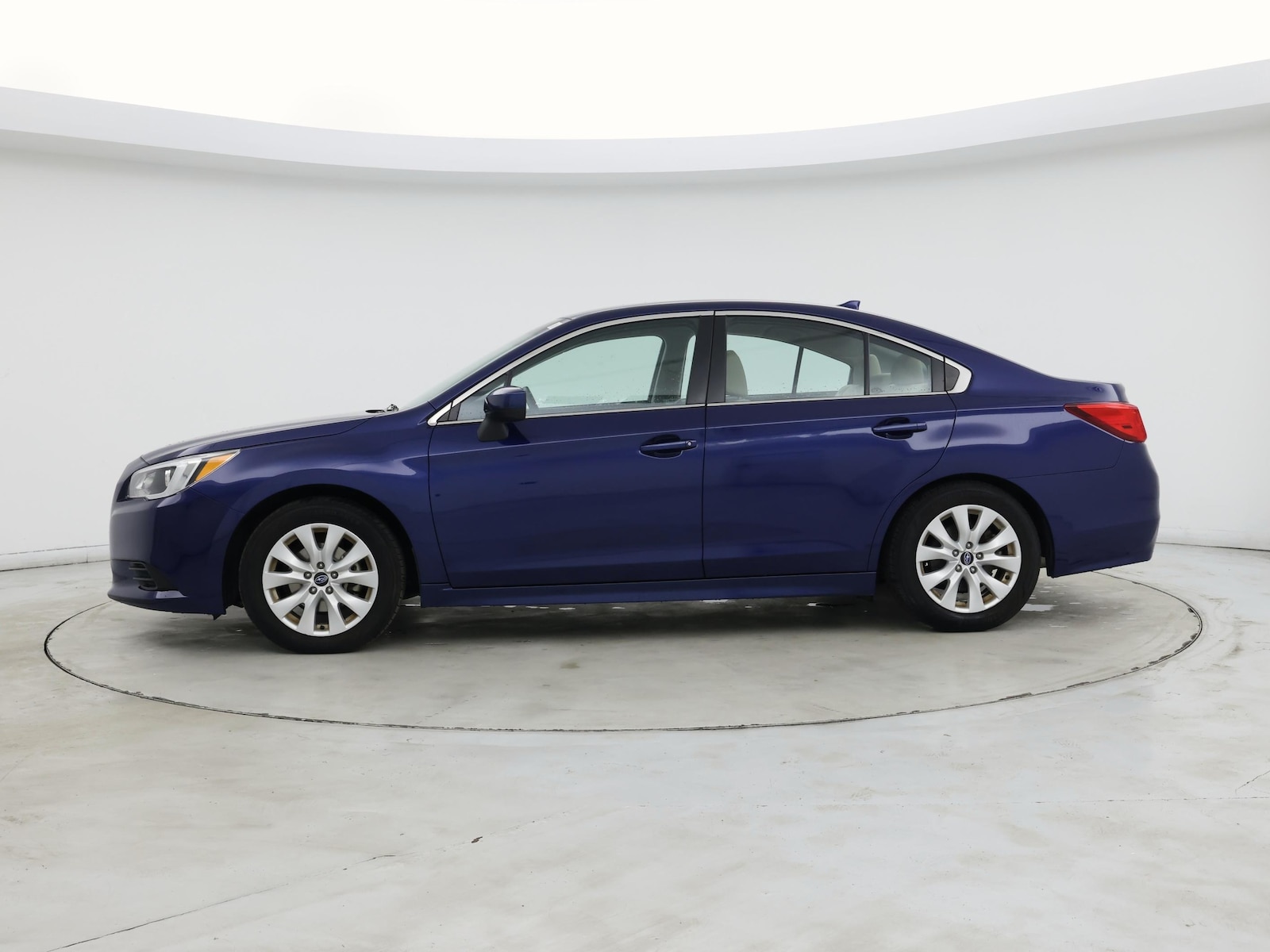 2017 Subaru Legacy Premium - Photo 4