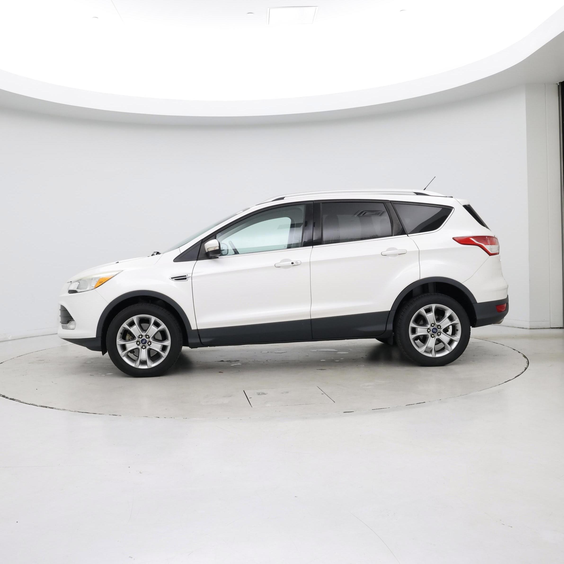 Thumbnail: 2015 Ford Escape - 3