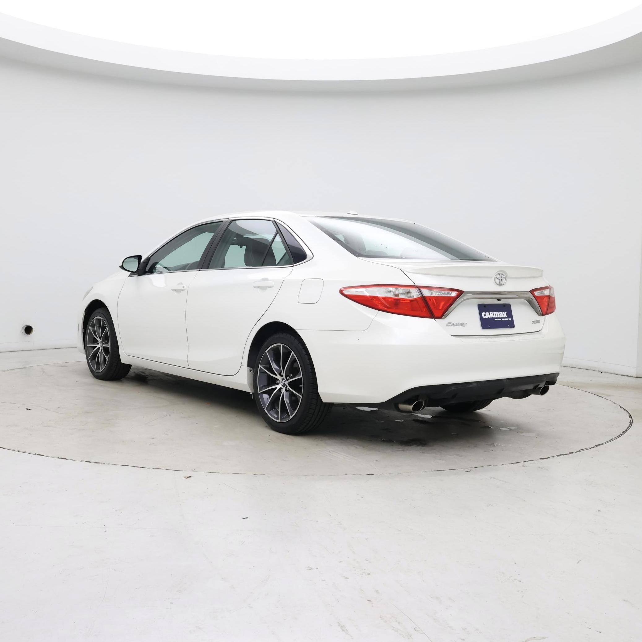 Thumbnail: 2015 Toyota Camry - 2