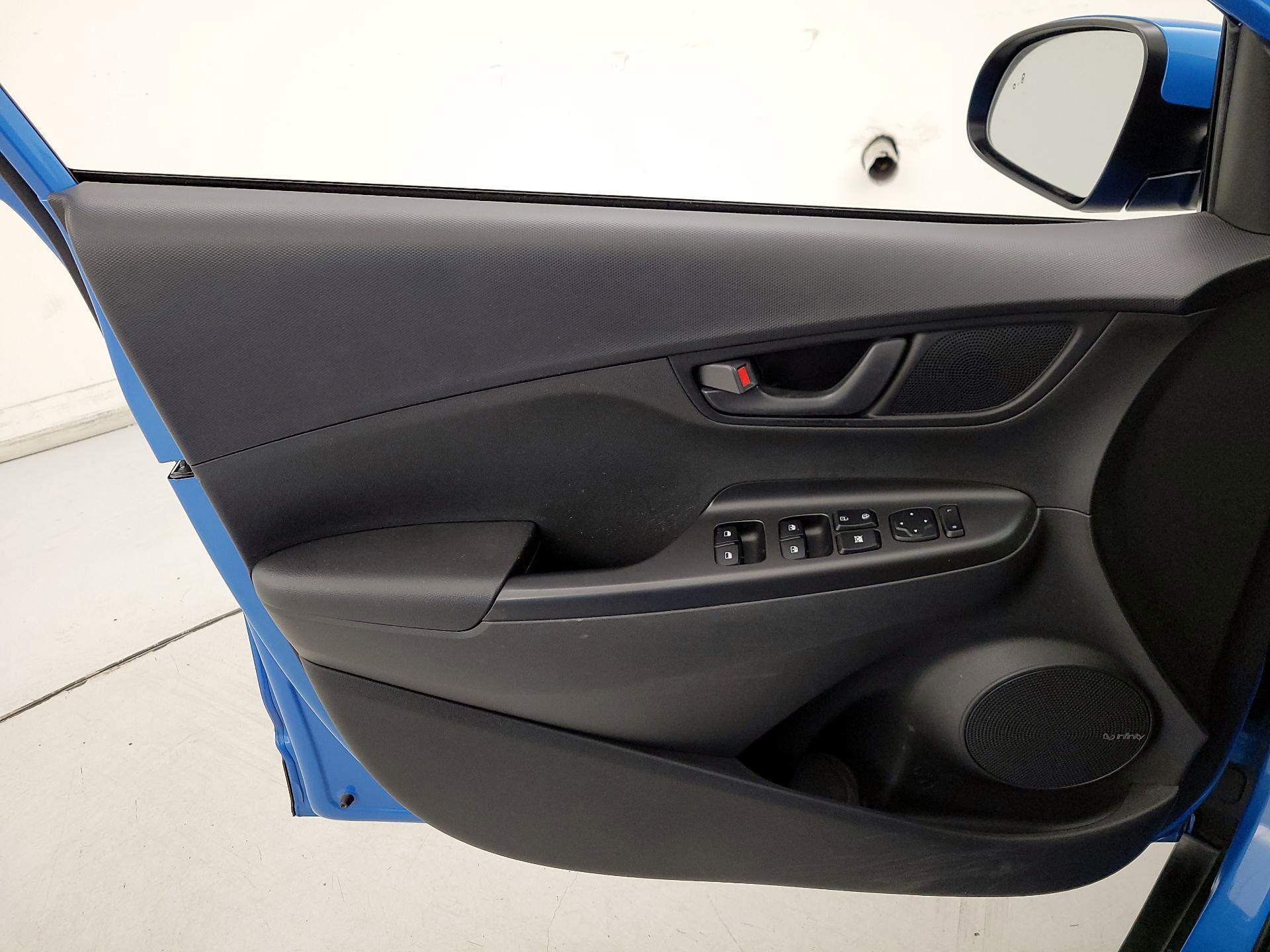 Thumbnail: 2020 Hyundai Kona - 12