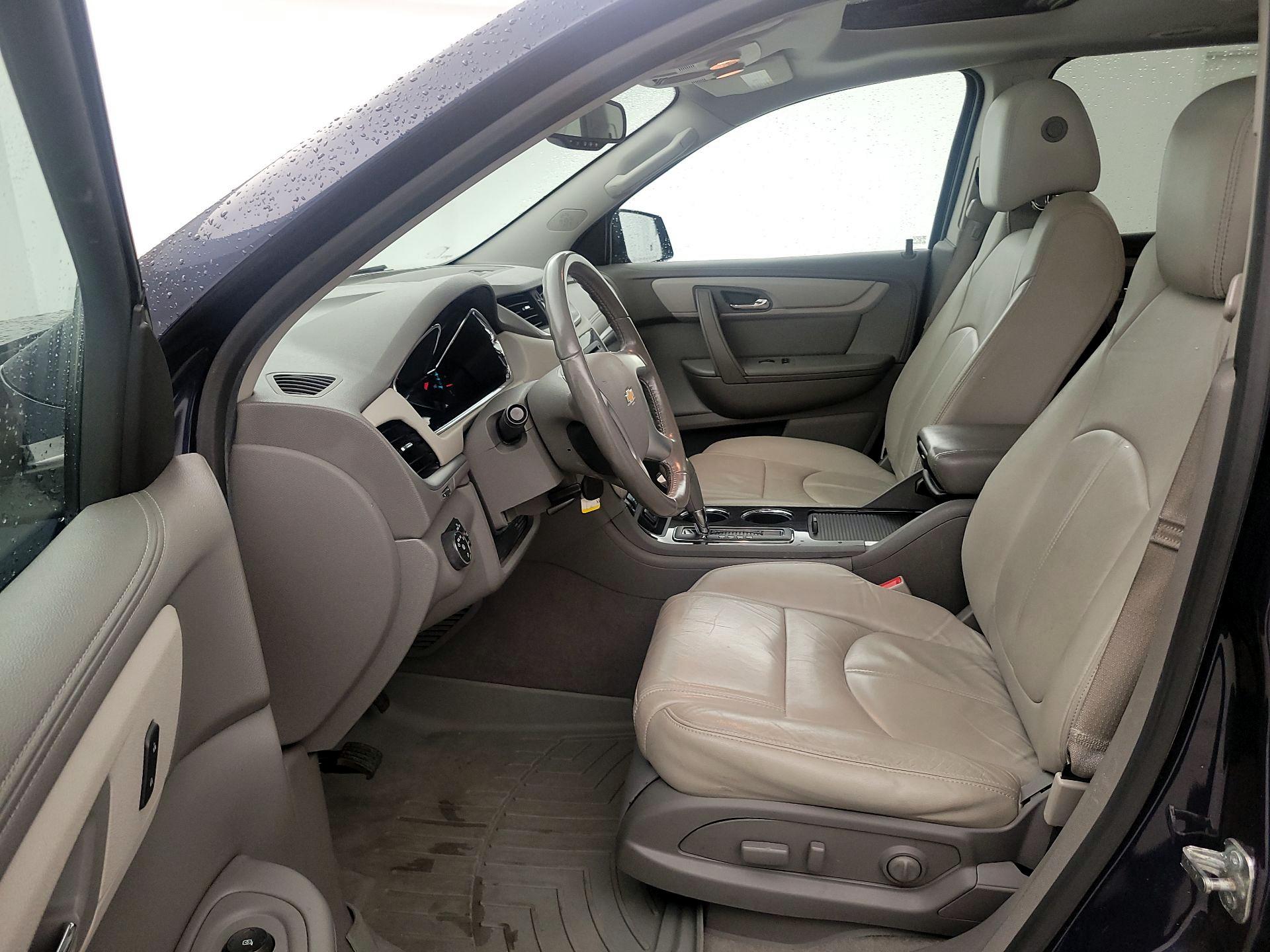 Thumbnail: 2015 Chevrolet Traverse - 11