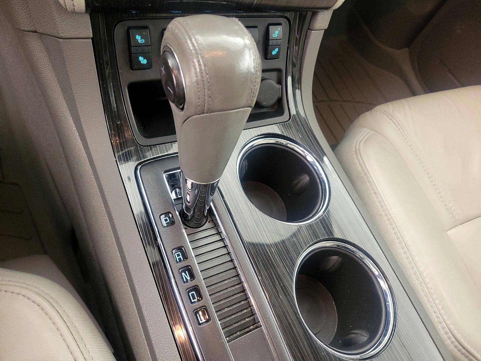 Thumbnail: 2015 Chevrolet Traverse - 18