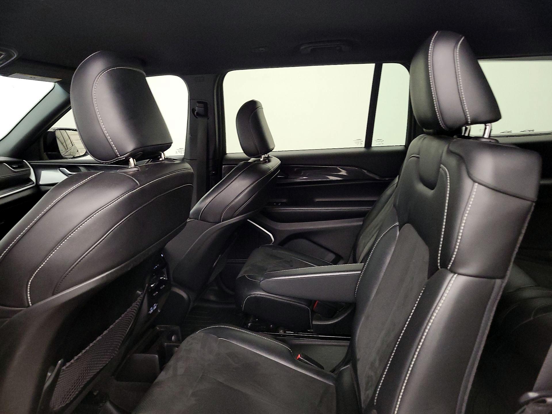 Thumbnail: 2021 Jeep Grand Cherokee L - 19