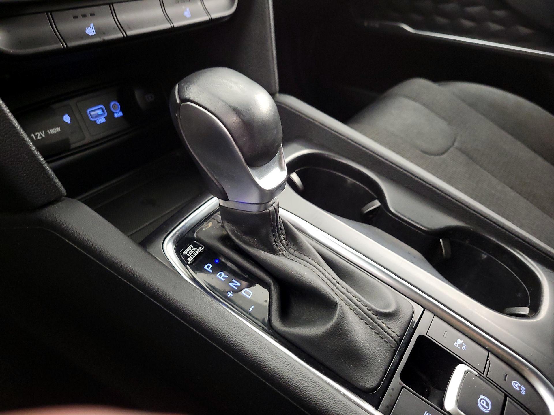 Thumbnail: 2020 Hyundai Santa Fe - 17