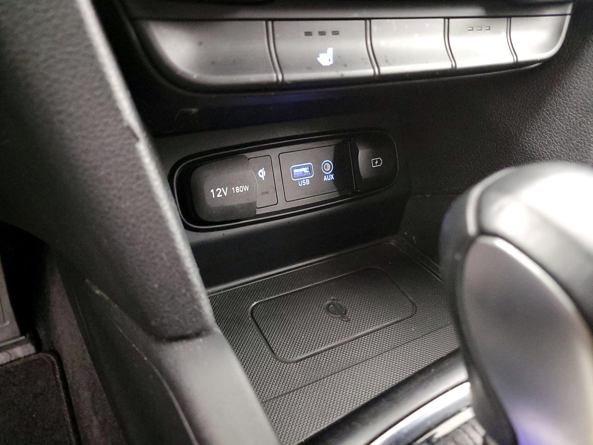 Thumbnail: 2020 Hyundai Santa Fe - 18