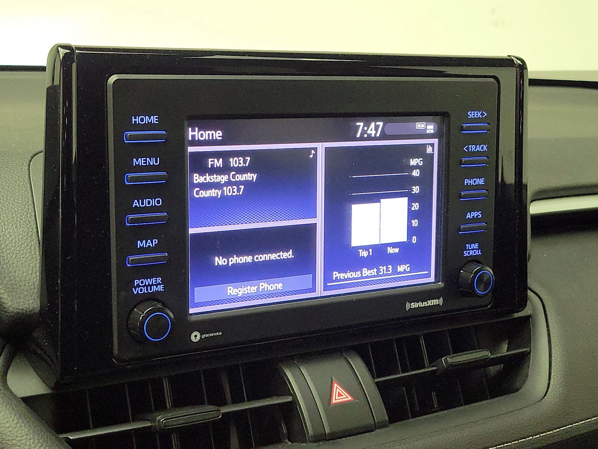 Thumbnail: 2021 Toyota RAV4 - 15