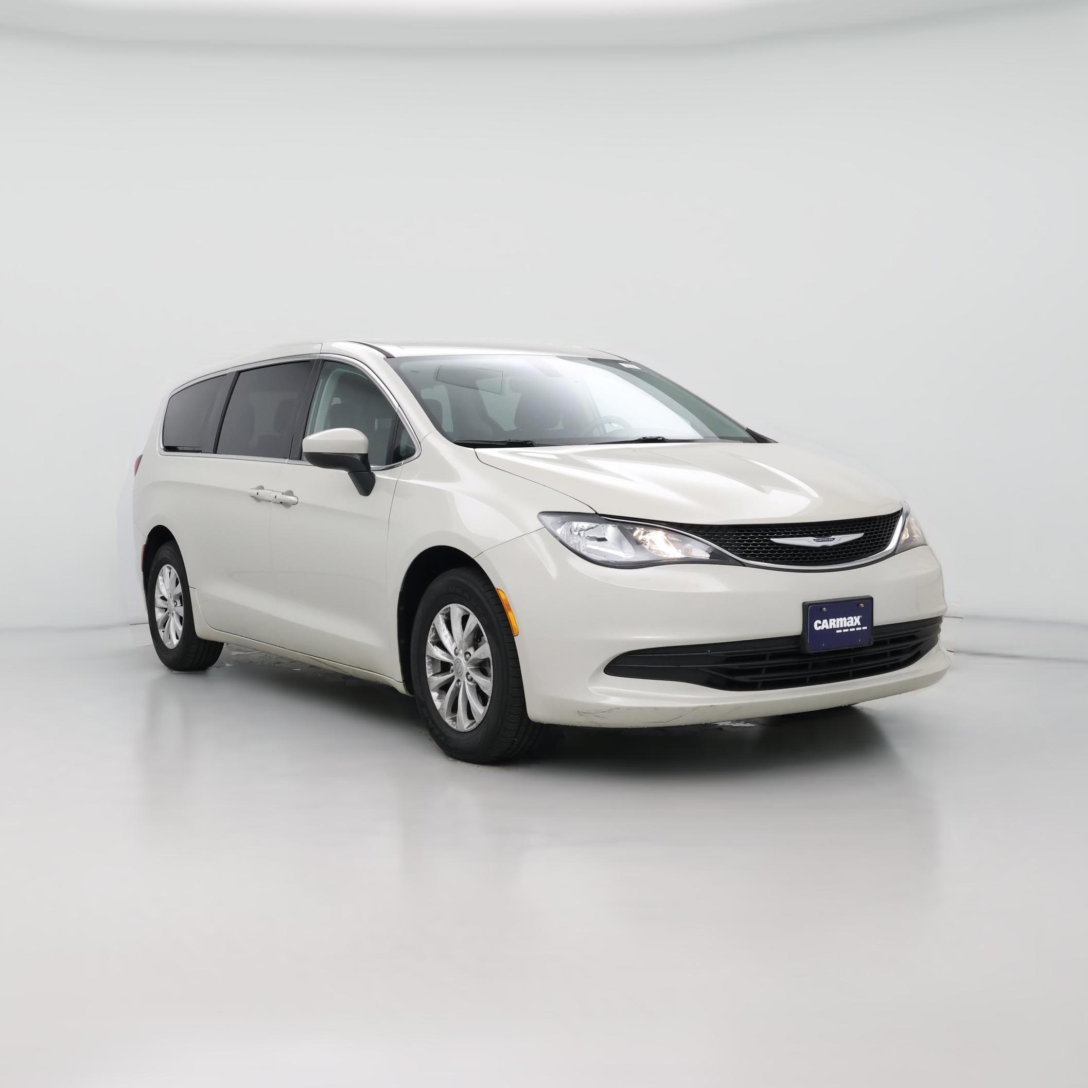 Thumbnail: 2017 Chrysler Pacifica - 1