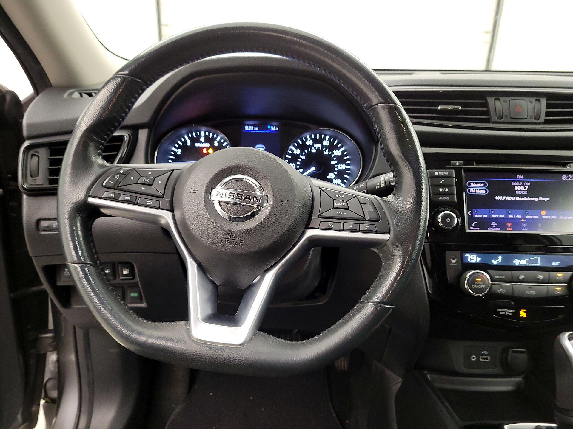 Thumbnail: 2018 Nissan Rogue - 10