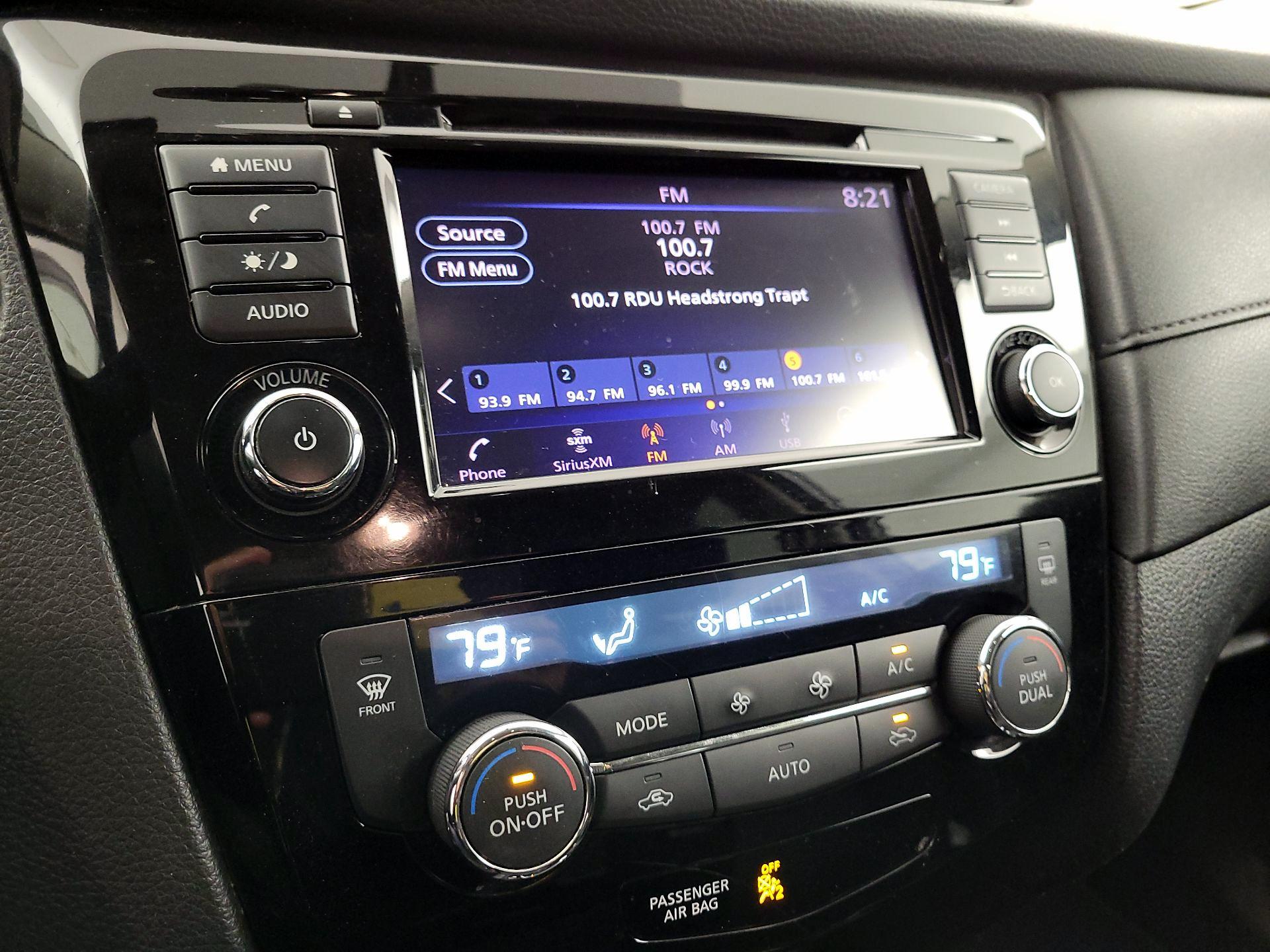 Thumbnail: 2018 Nissan Rogue - 15