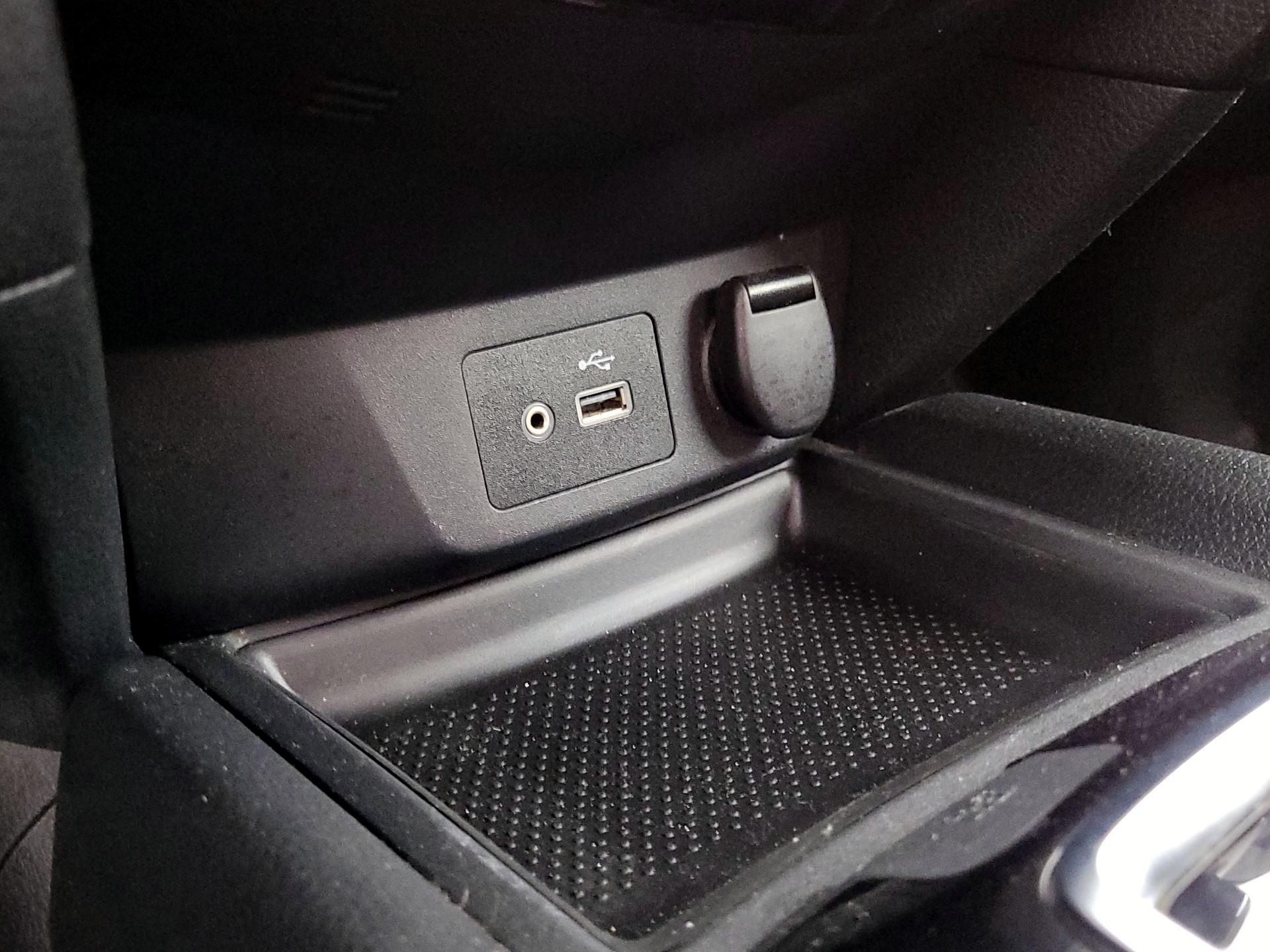 Thumbnail: 2018 Nissan Rogue - 18