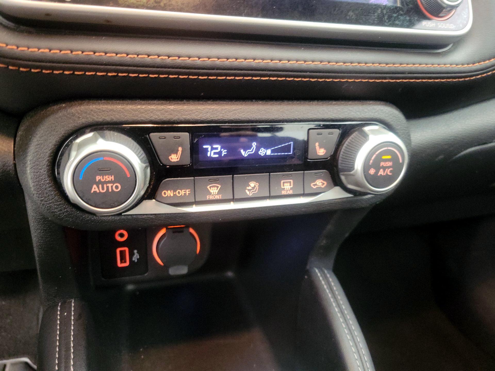 Thumbnail: 2019 Nissan Kicks - 15