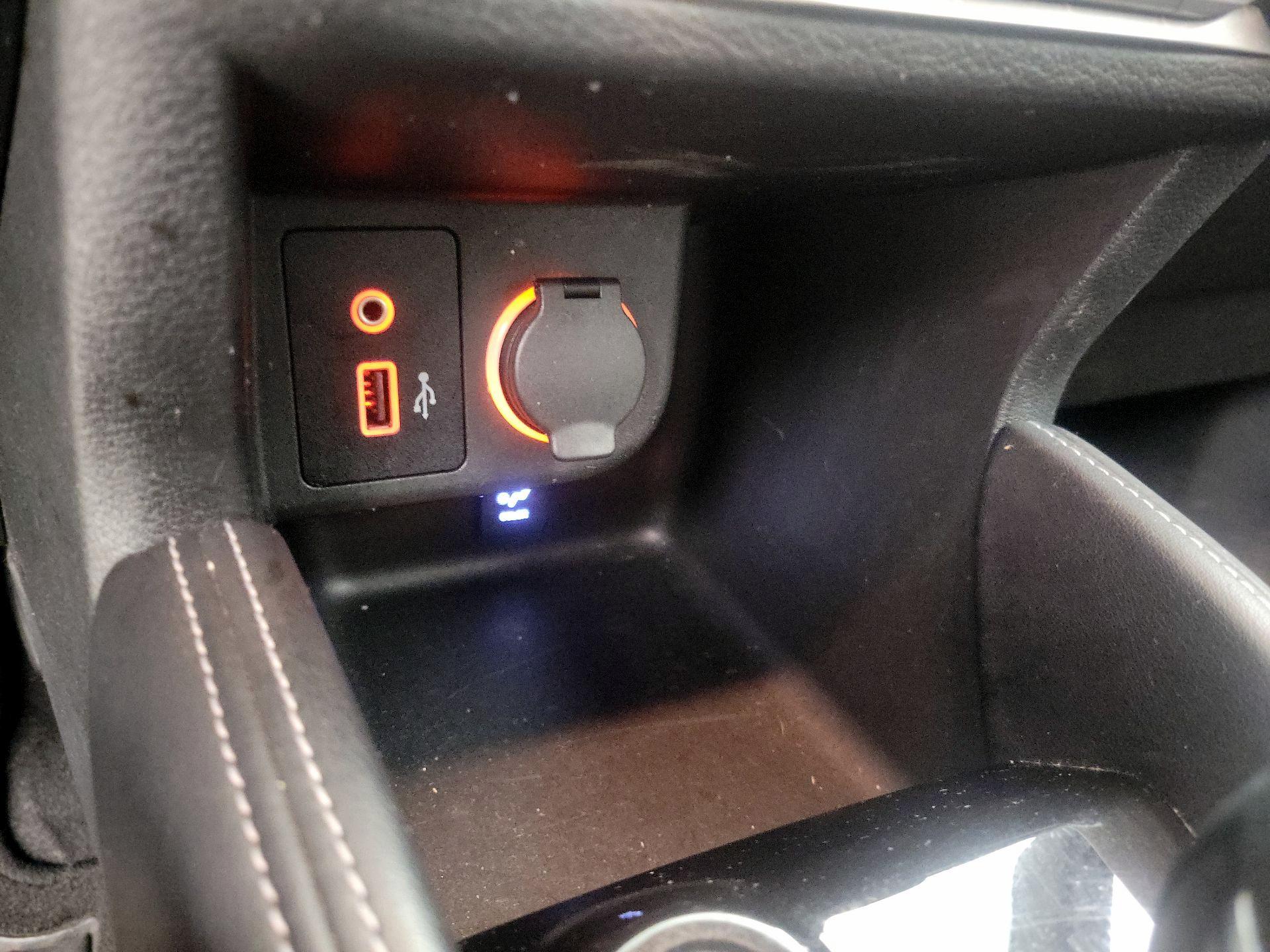 Thumbnail: 2019 Nissan Kicks - 17