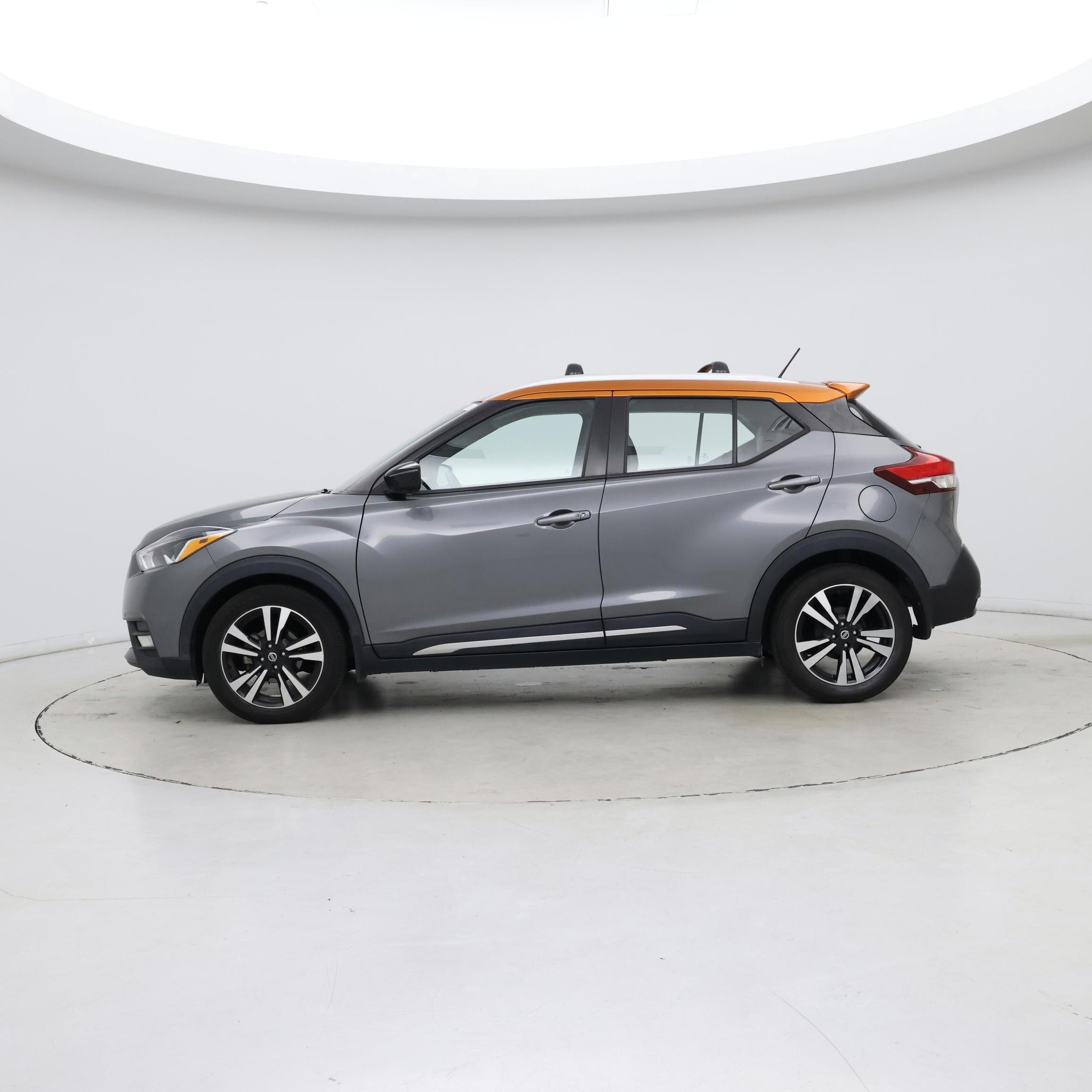Thumbnail: 2019 Nissan Kicks - 3