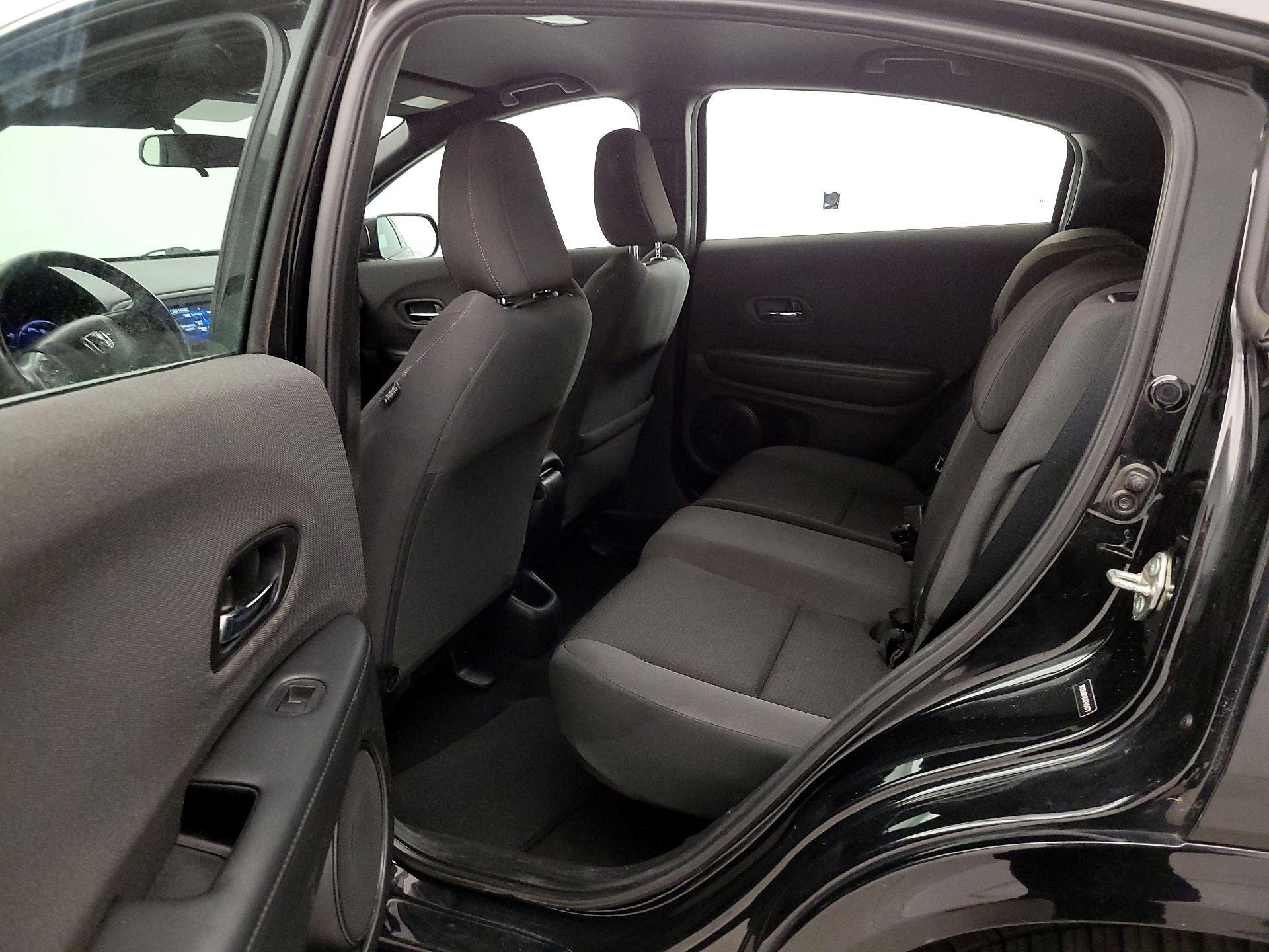 Thumbnail: 2019 Honda HR-V - 19