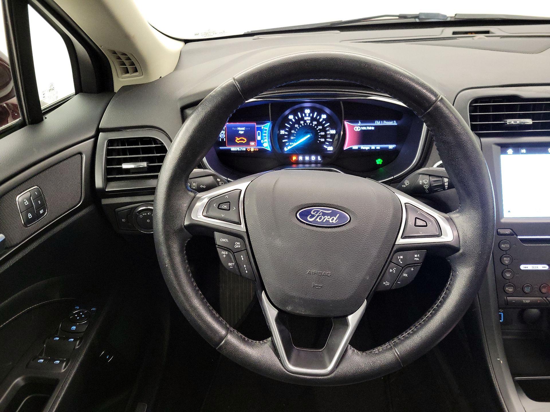 Thumbnail: 2017 Ford Fusion - 10