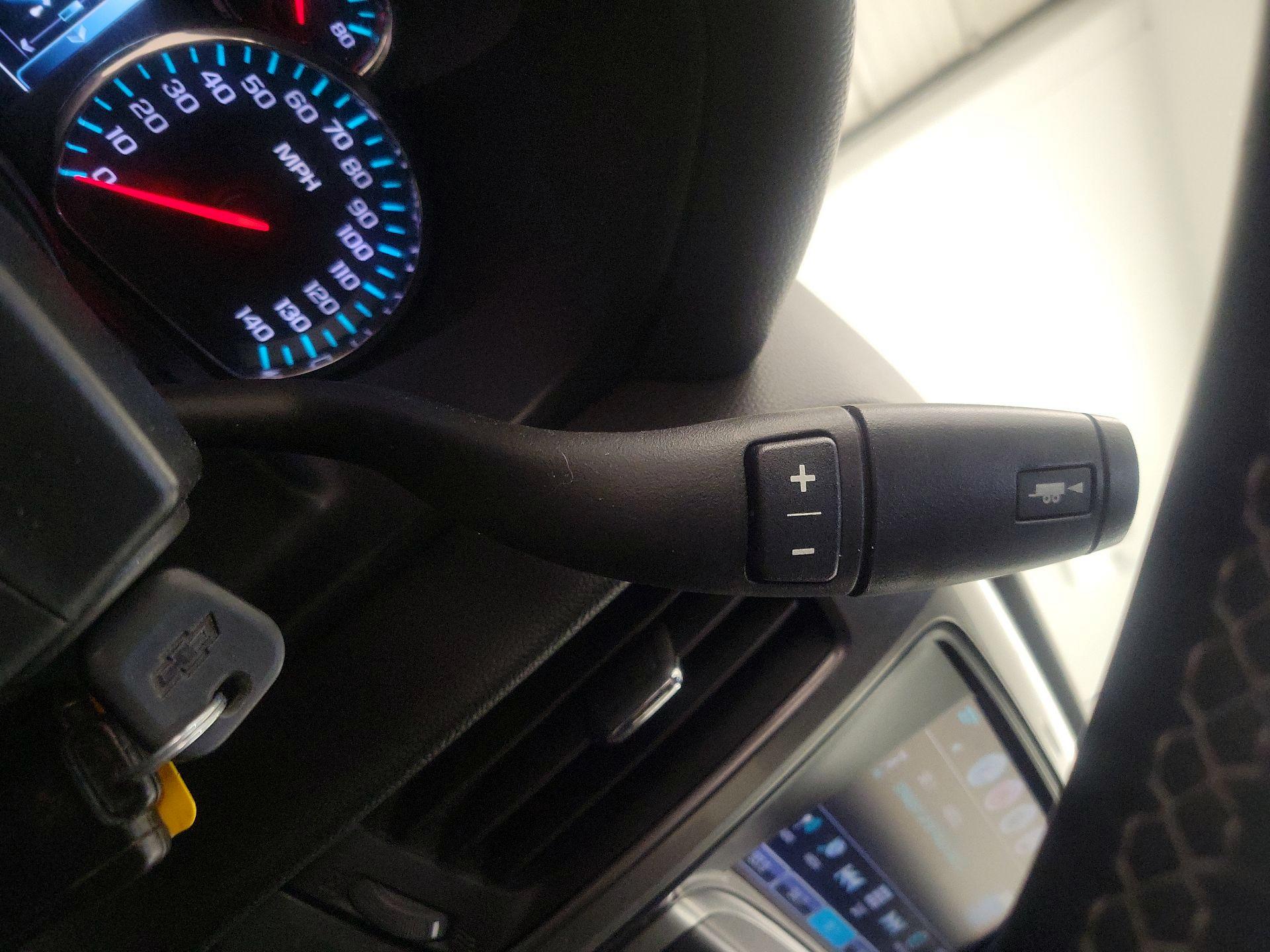 Thumbnail: 2016 Chevrolet Silverado 1500 - 17