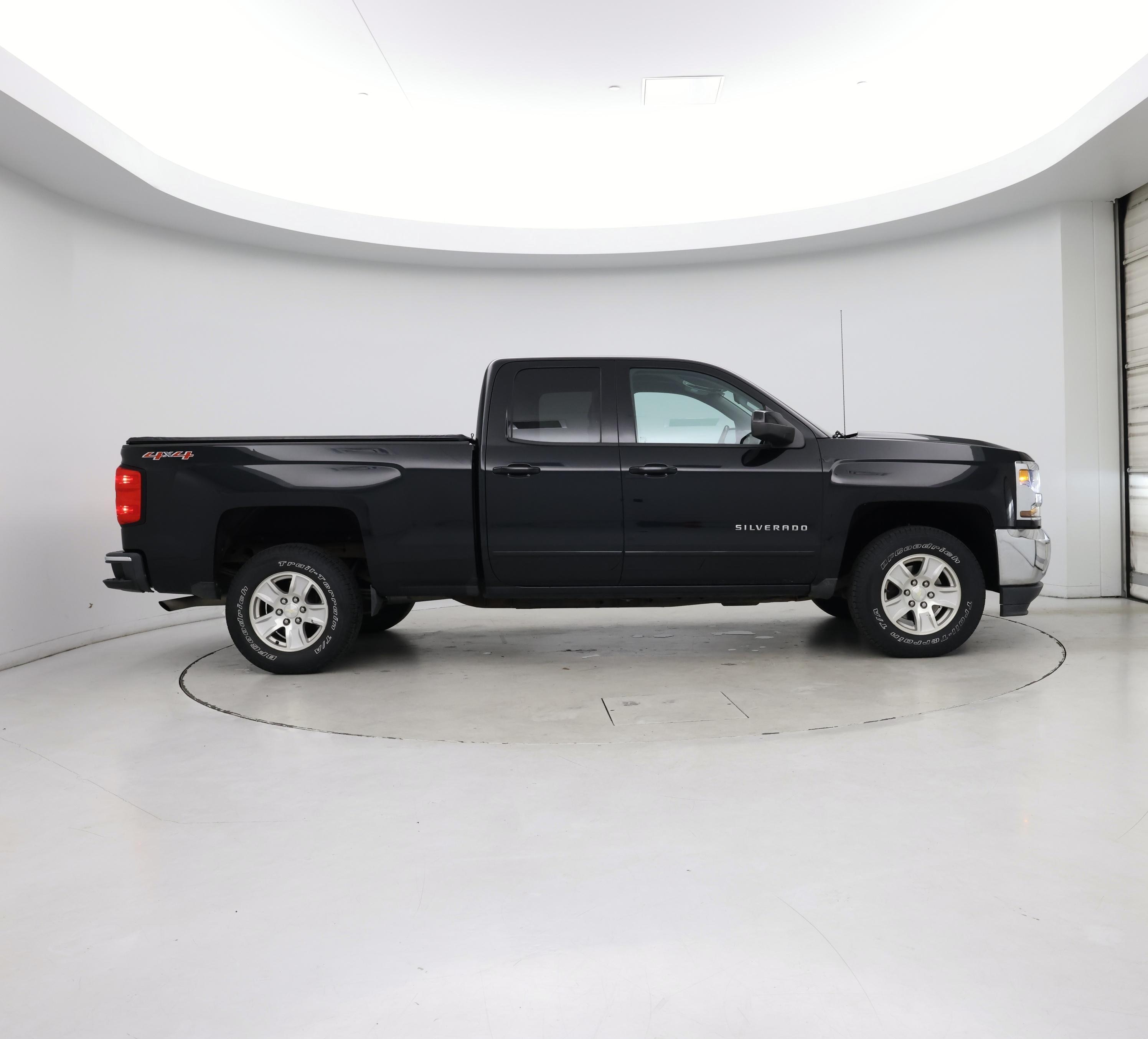 Thumbnail: 2016 Chevrolet Silverado 1500 - 7
