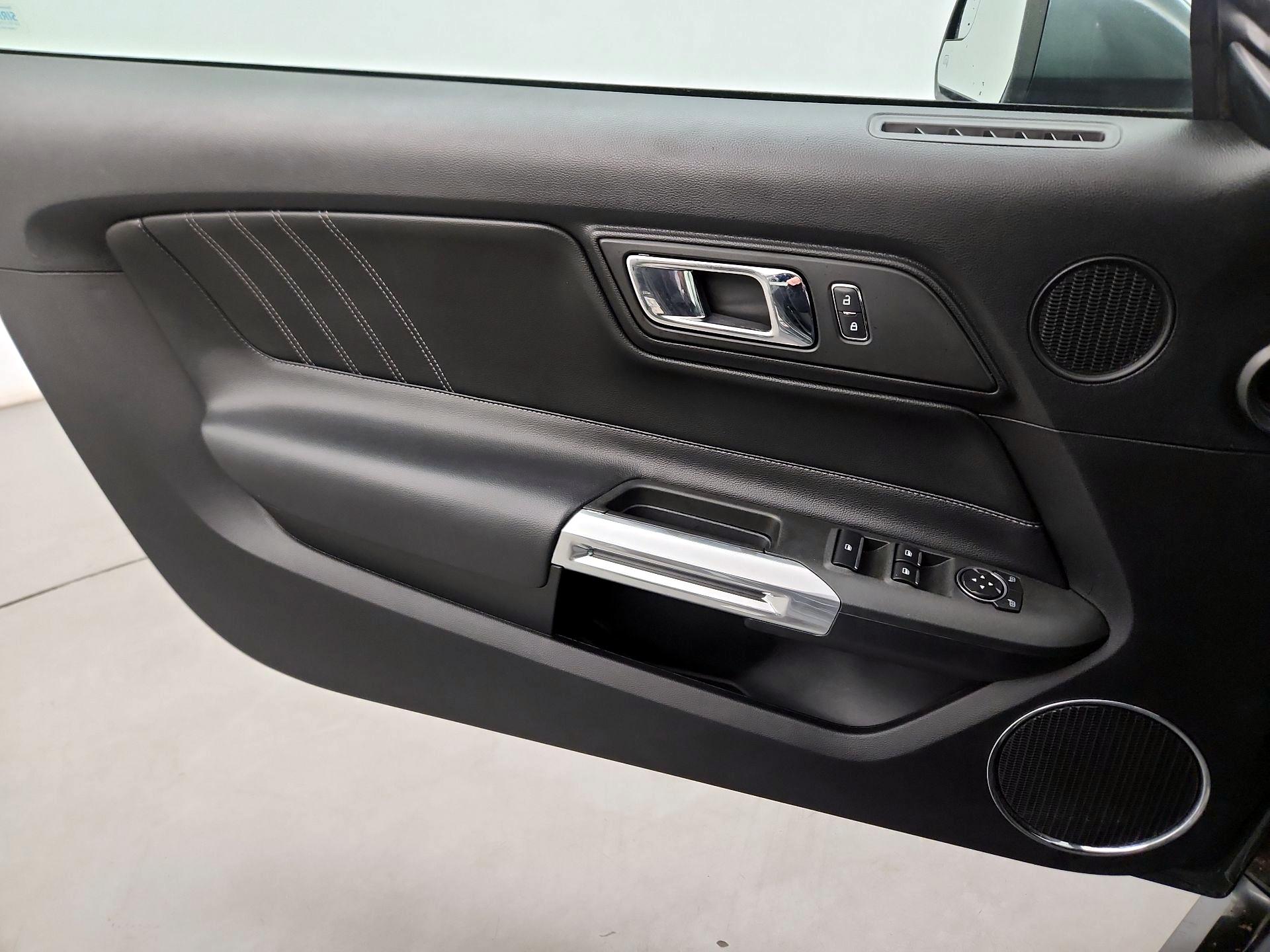 Thumbnail: 2016 Ford Mustang - 12