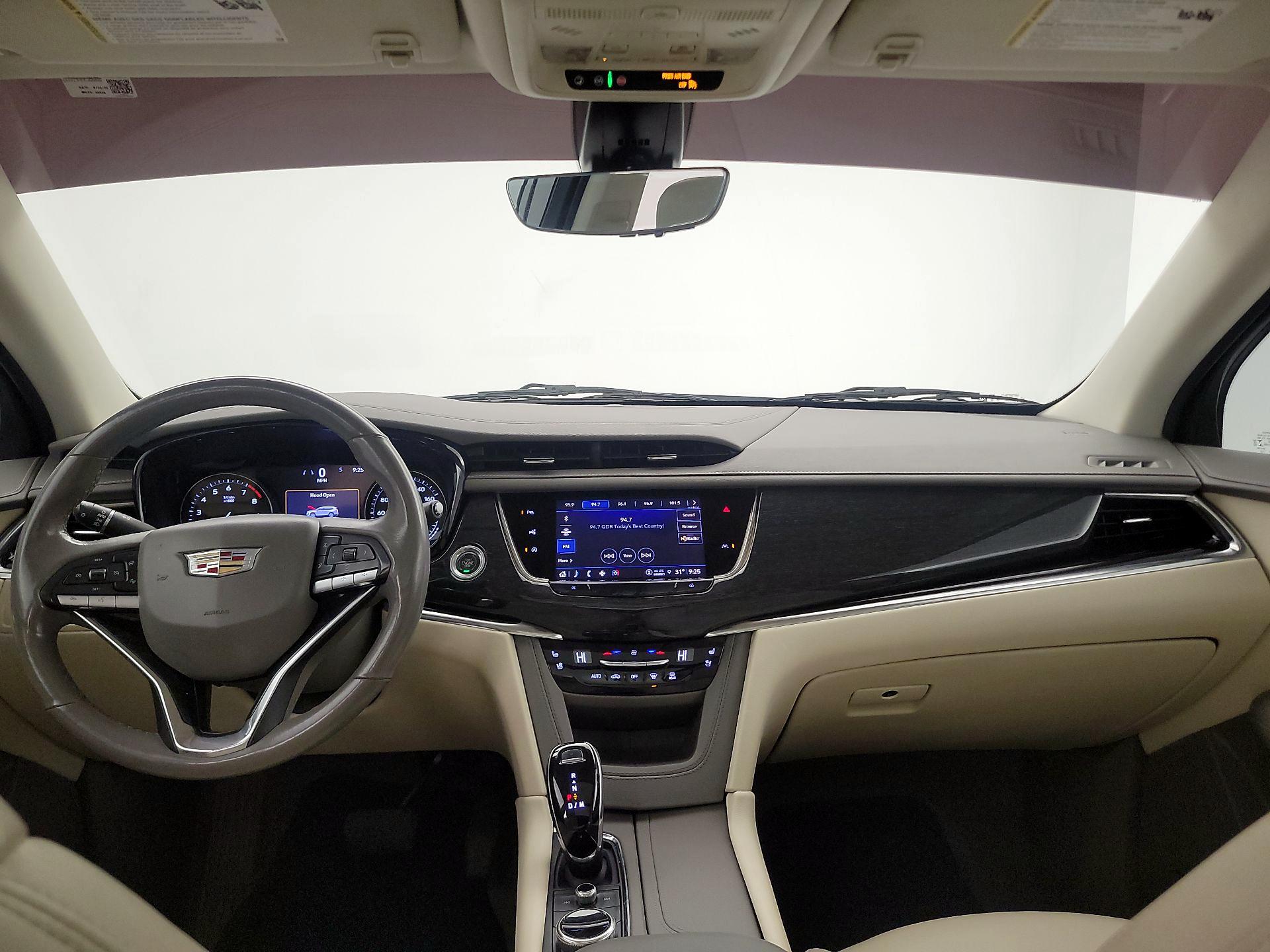 Thumbnail: 2022 Cadillac XT6 - 9