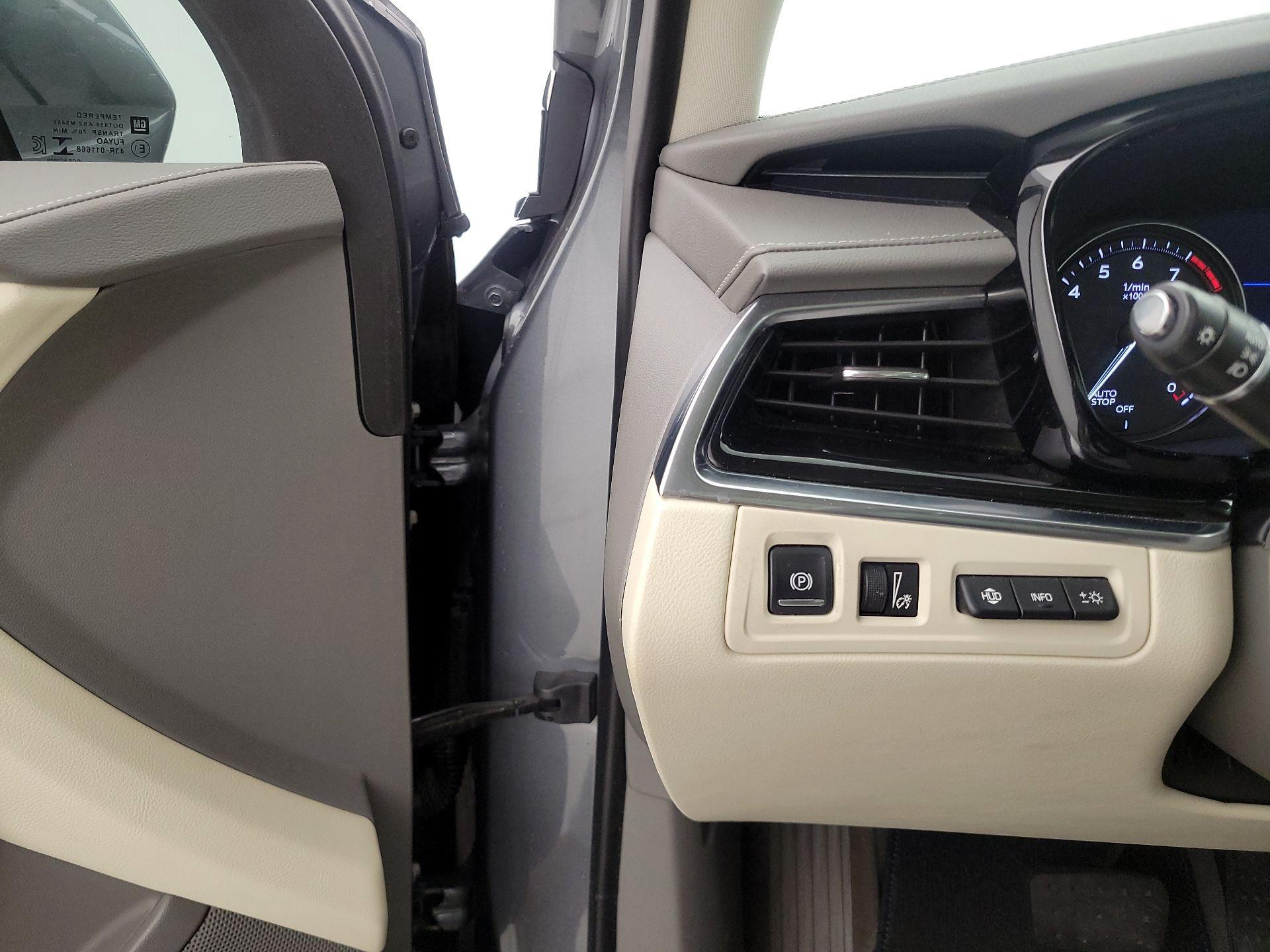 Thumbnail: 2022 Cadillac XT6 - 13