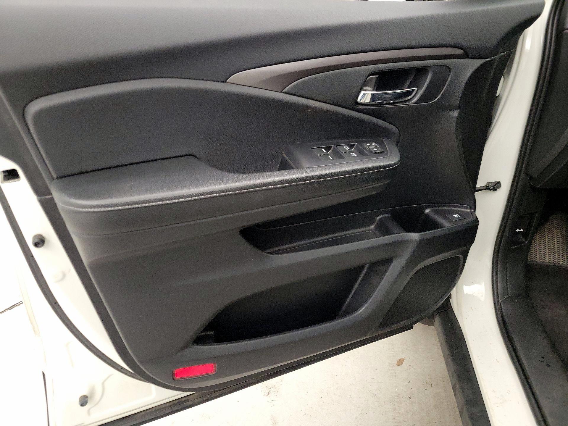 Thumbnail: 2018 Honda Ridgeline - 12