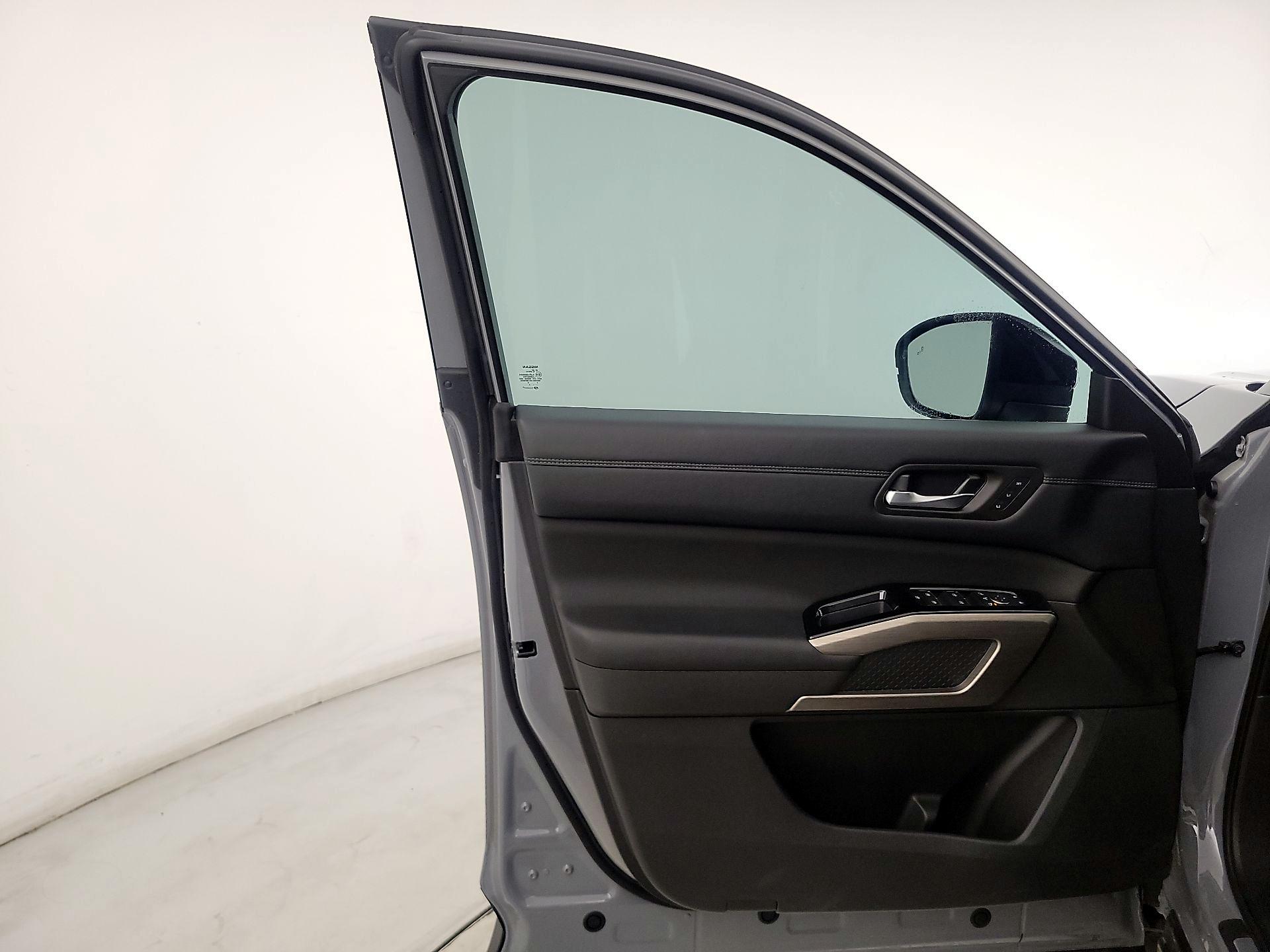 Thumbnail: 2024 Nissan Pathfinder - 12