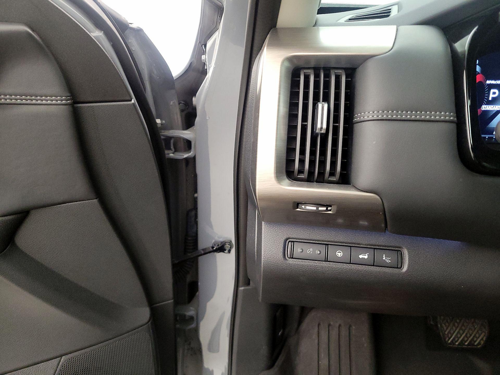 Thumbnail: 2024 Nissan Pathfinder - 13