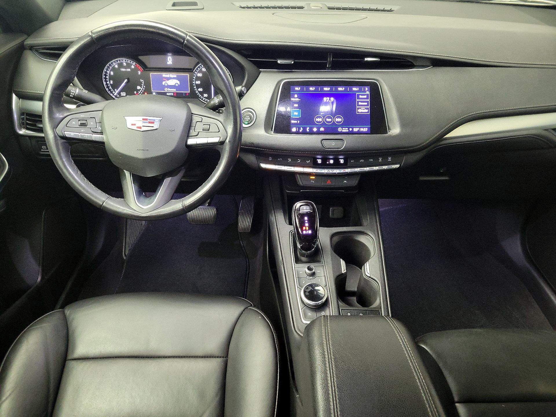 Thumbnail: 2023 Cadillac XT4 - 9