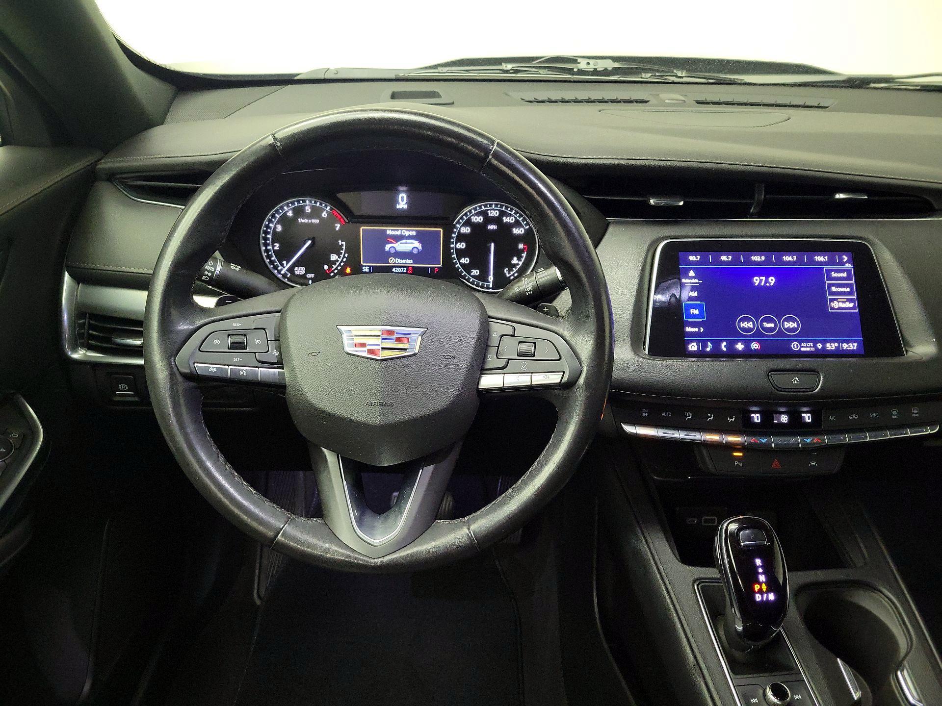 Thumbnail: 2023 Cadillac XT4 - 10