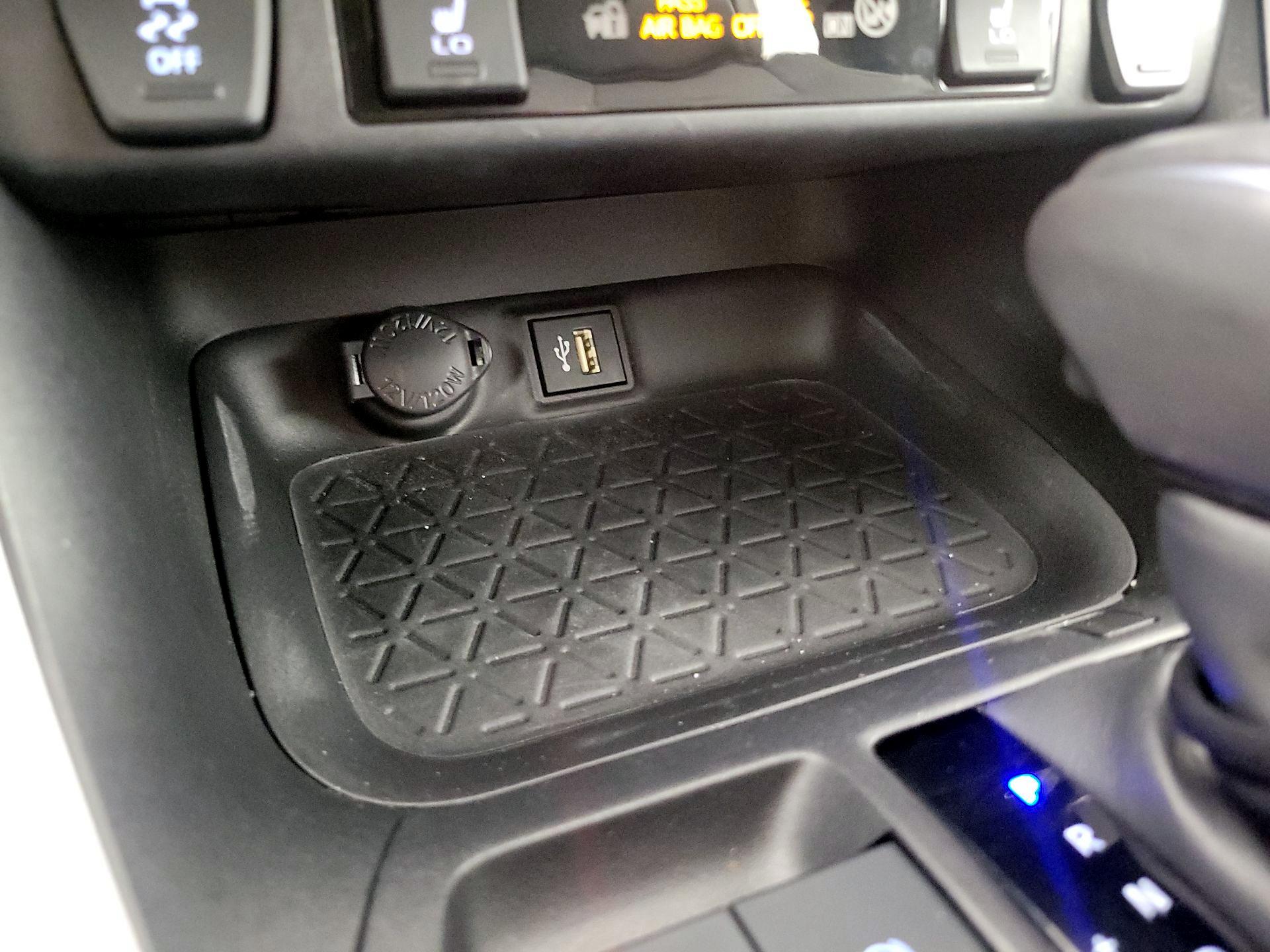 Thumbnail: 2024 Toyota RAV4 - 18