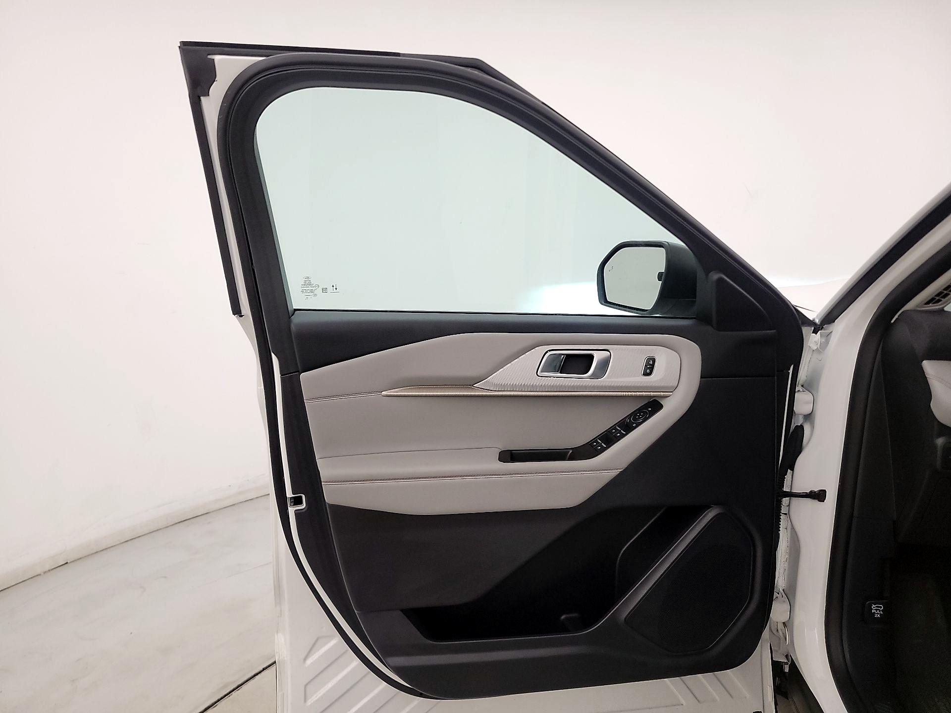 Thumbnail: 2025 Ford Explorer - 12